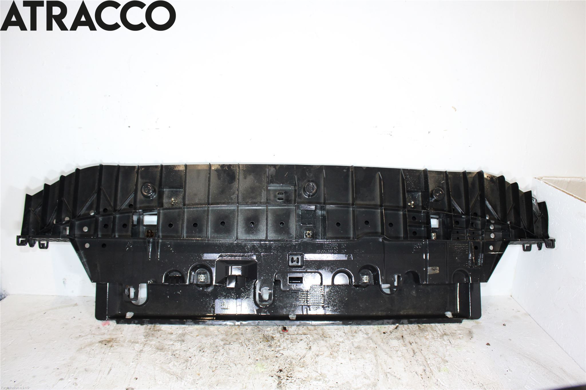 Peugeot 2008 13-20 Frontplåt Undre