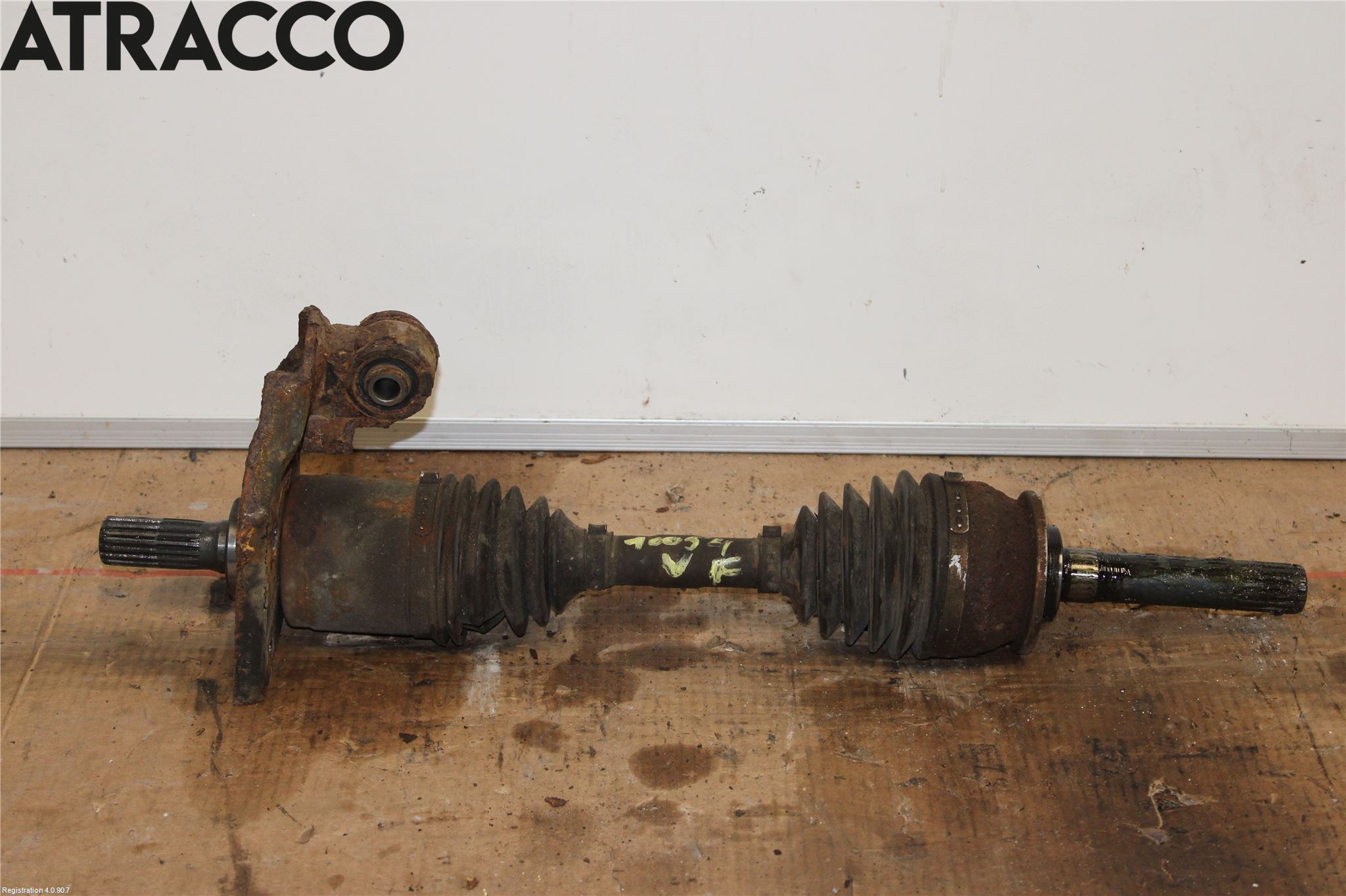 Isuzu D-MAX Drivaxel Fram Vänster