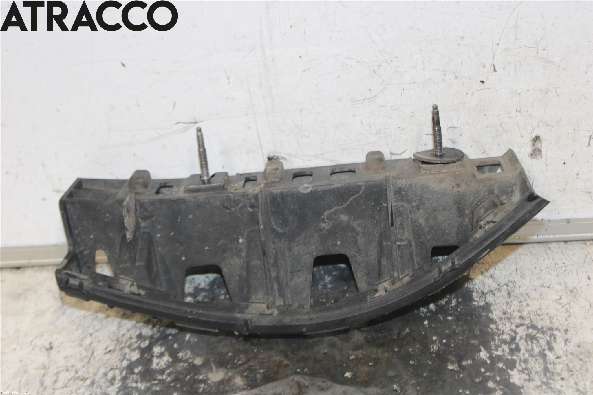 Mercedes-Benz MB E-KLASS (W212) 09-16 Stötfångarfäste Bak Hö