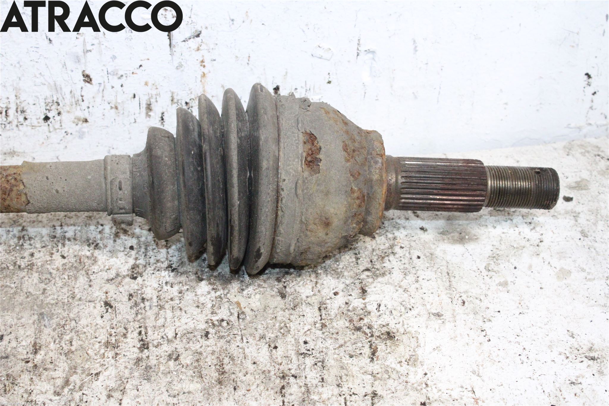 Nissan NV200/NV200 COMBI Drivaxel Fram Höger