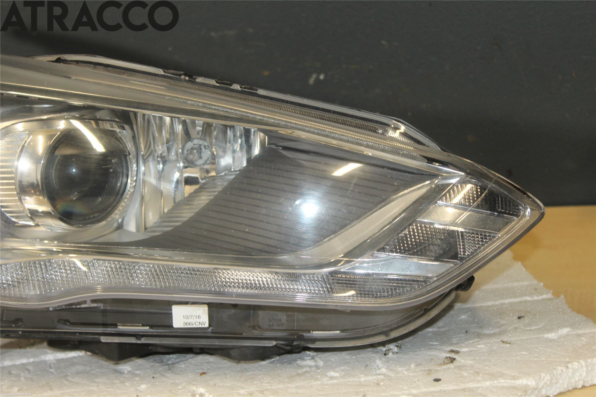 Ford GRAND C-MAX  11-14 Strålkastare Höger