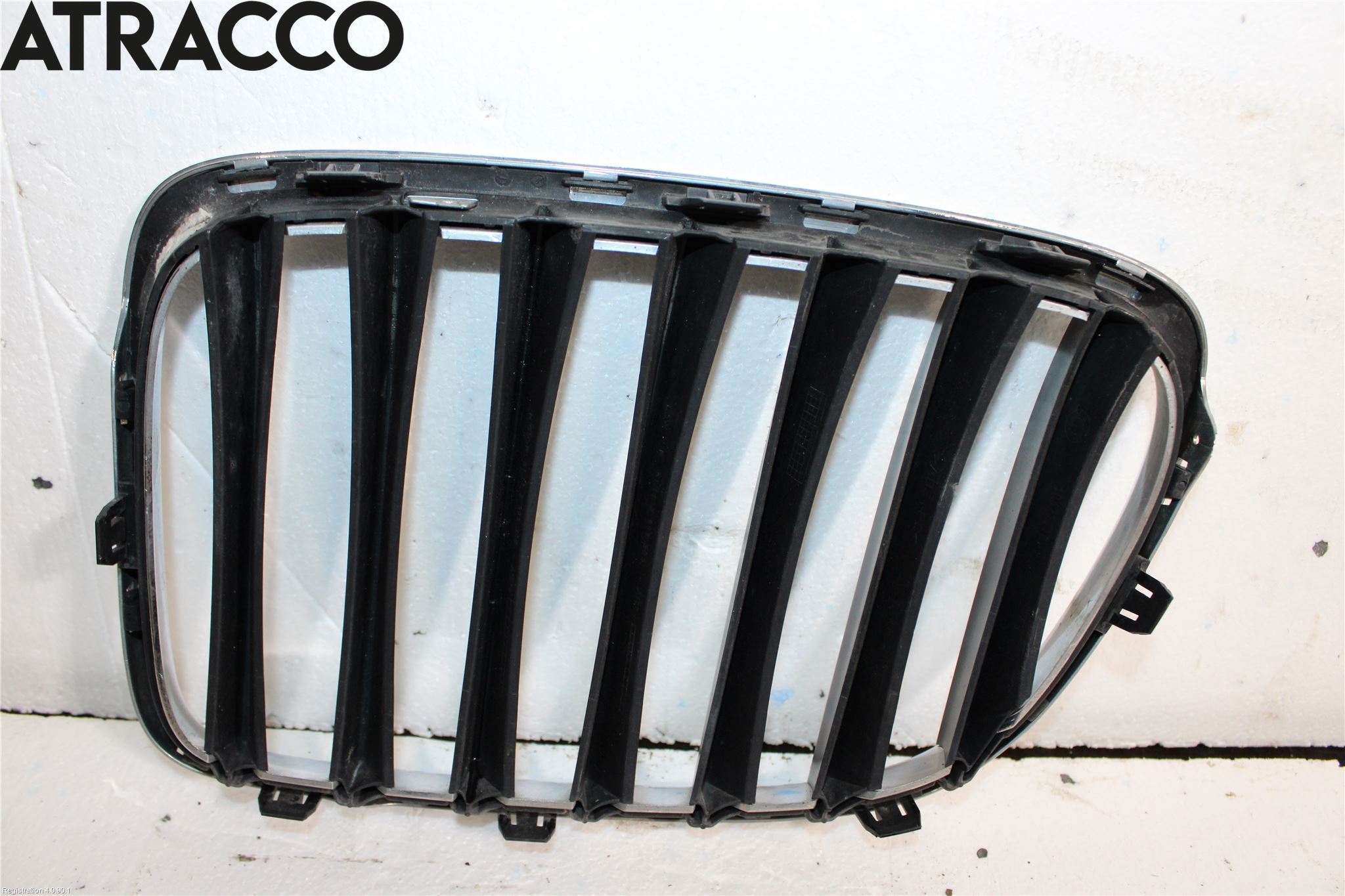 BMW X1 E84 10-15 Grilldel Höger