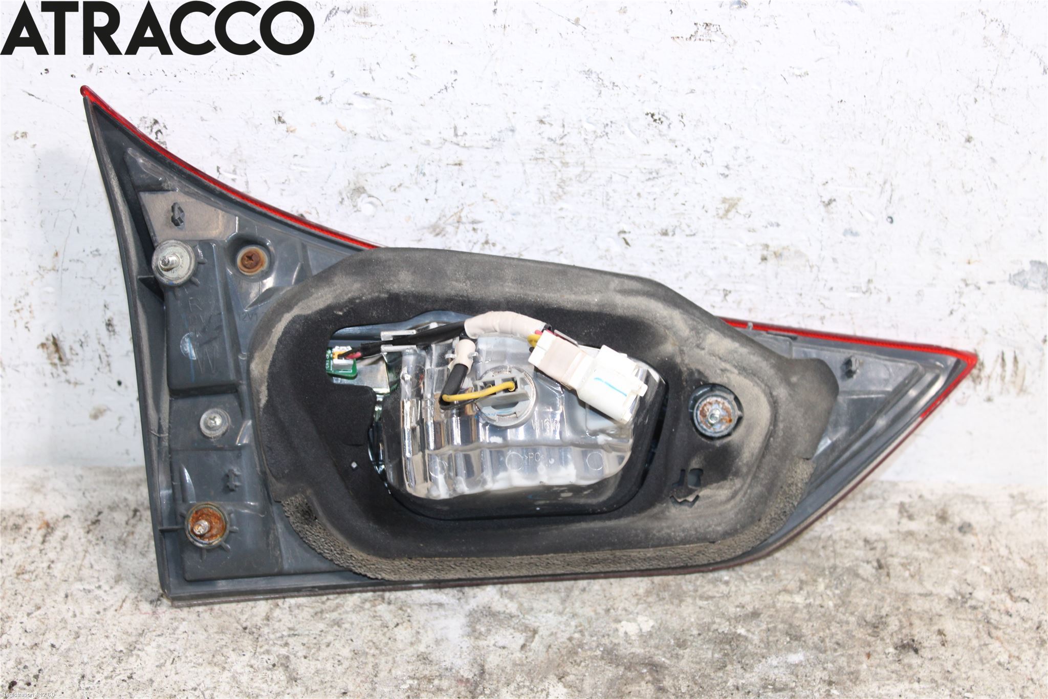 Toyota AURIS 13-19 Bakljus Lucka Hö