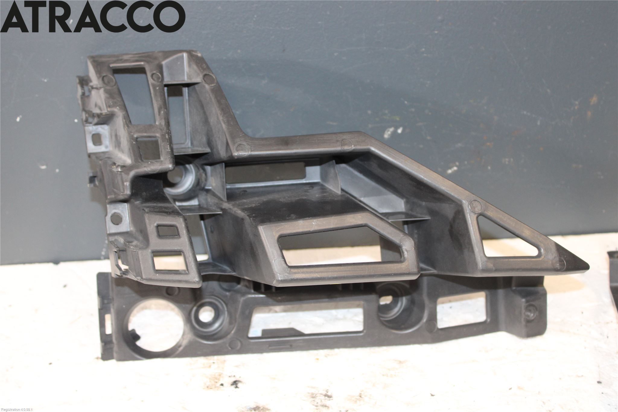 Peugeot 3008 17-24 Stötfångarfäste Bak Hö