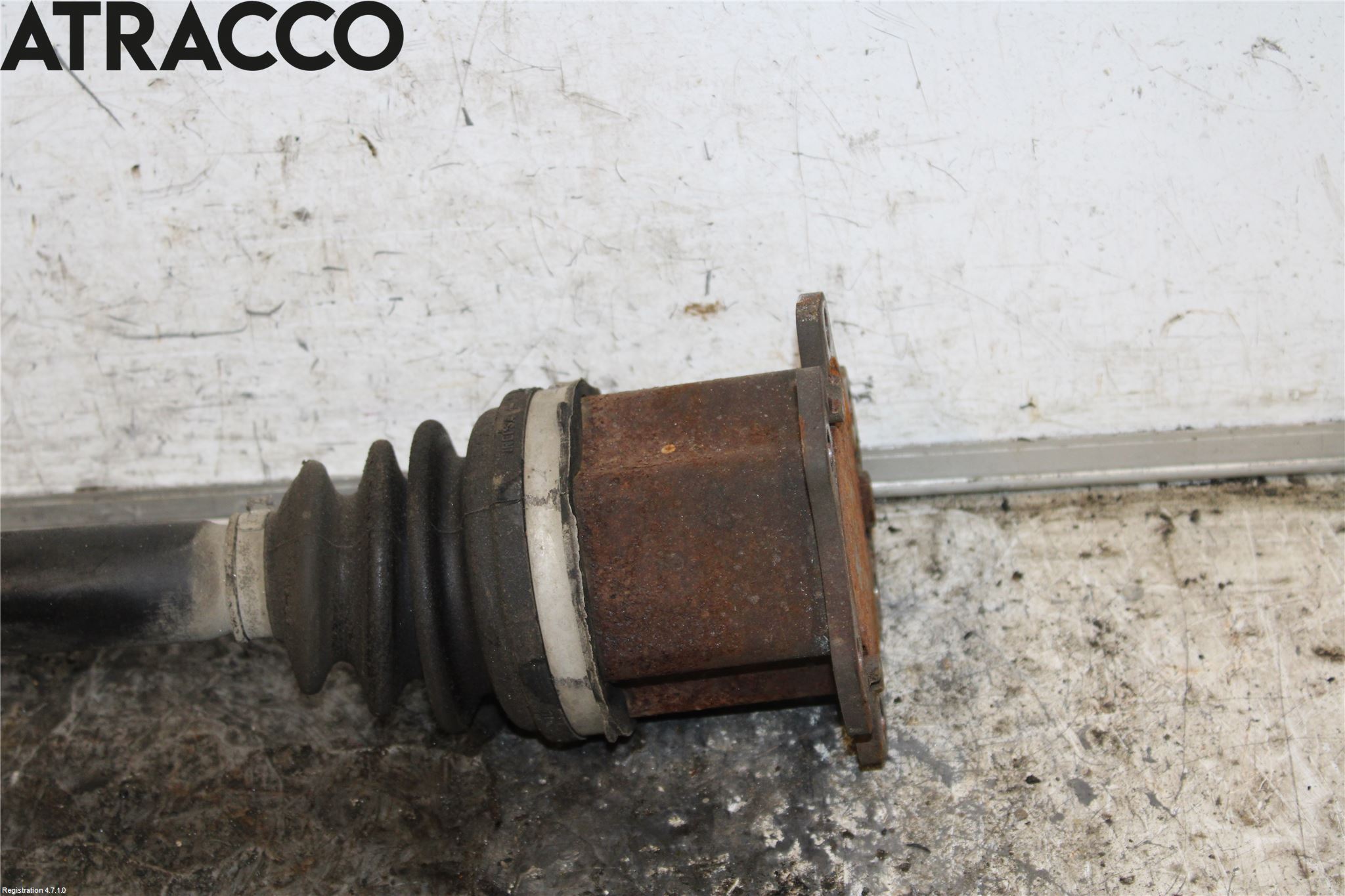 Audi A4/S4 05-07 Drivaxel Fram Höger