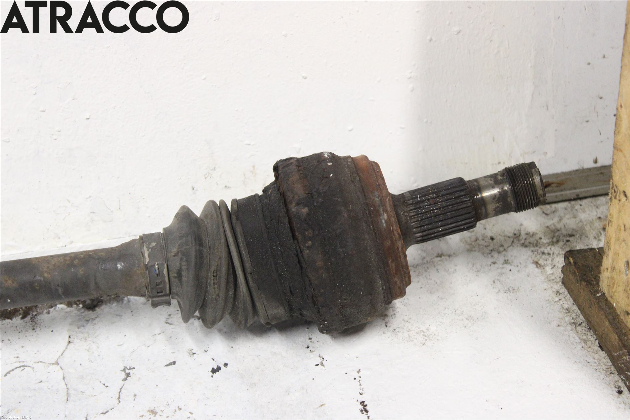 Mercedes-Benz MB E-KLASS (W211) 02-09 Drivaxel Bak Höger