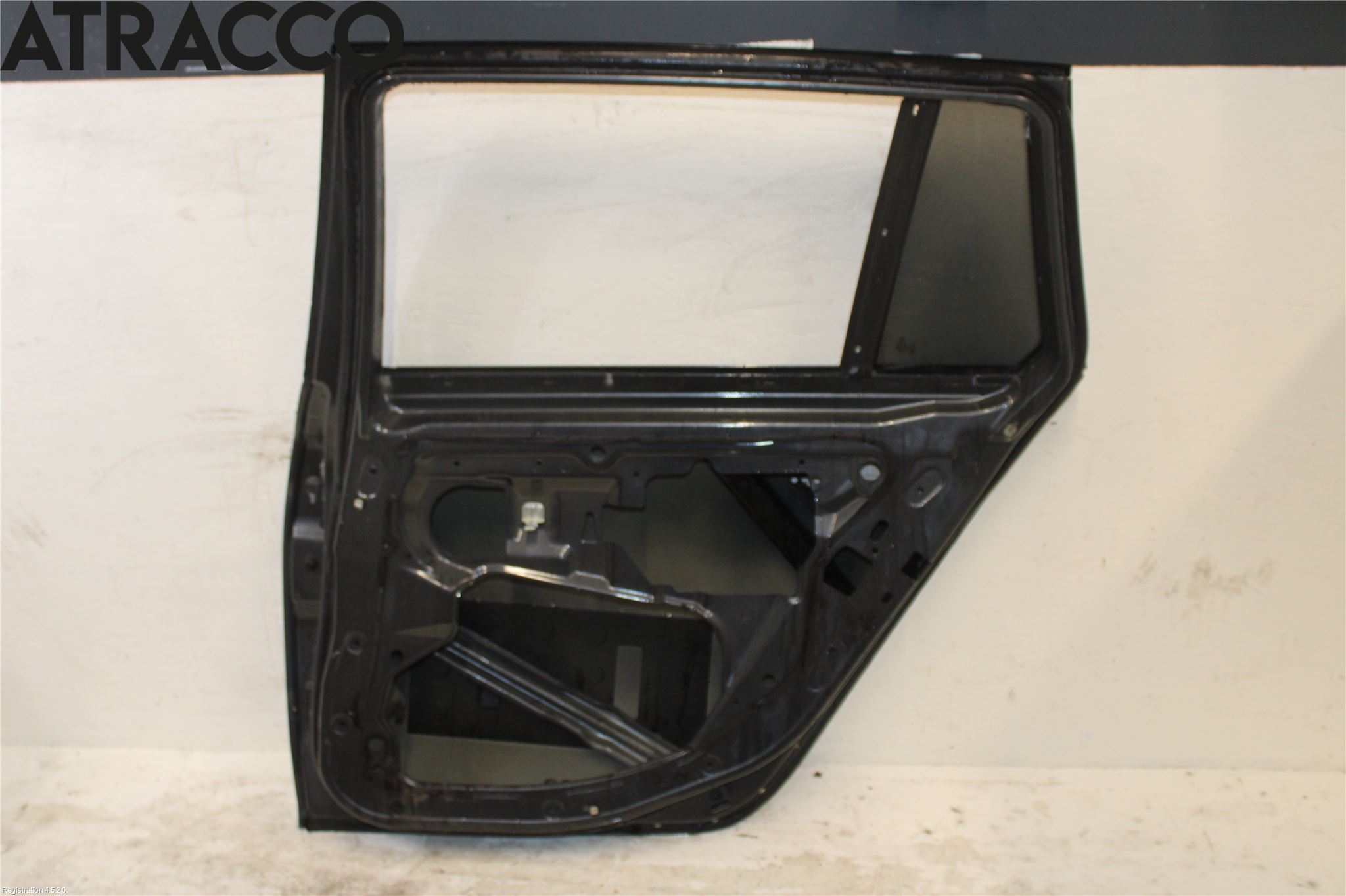 BMW 5 E60/61 Sed/Tou 02-10 Dörr Bak Höger
