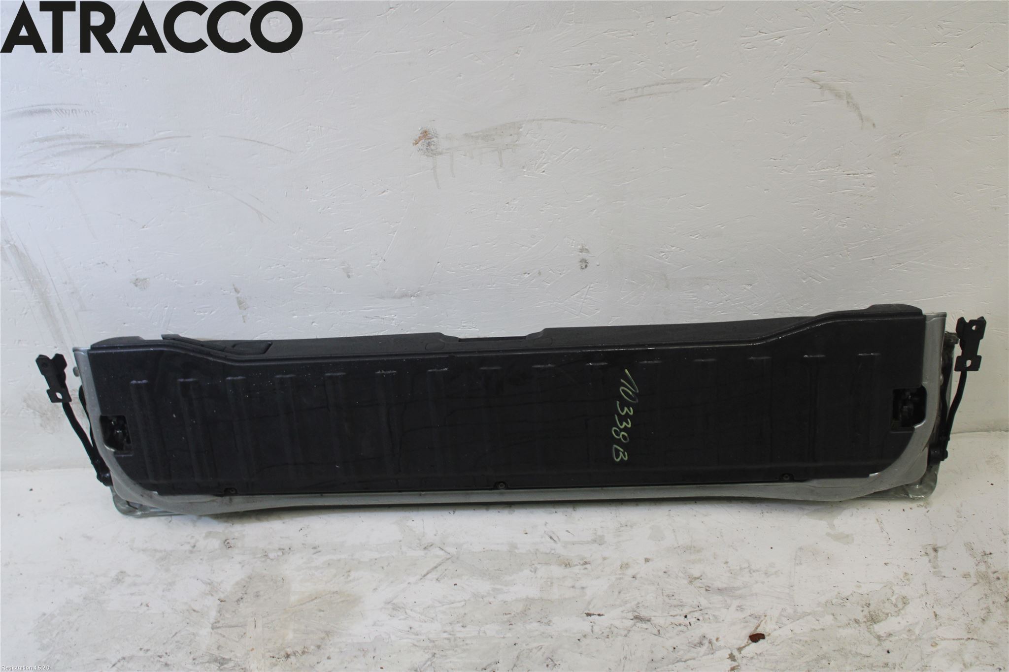 Volvo XC90 03-06 Baklucka Nedre
