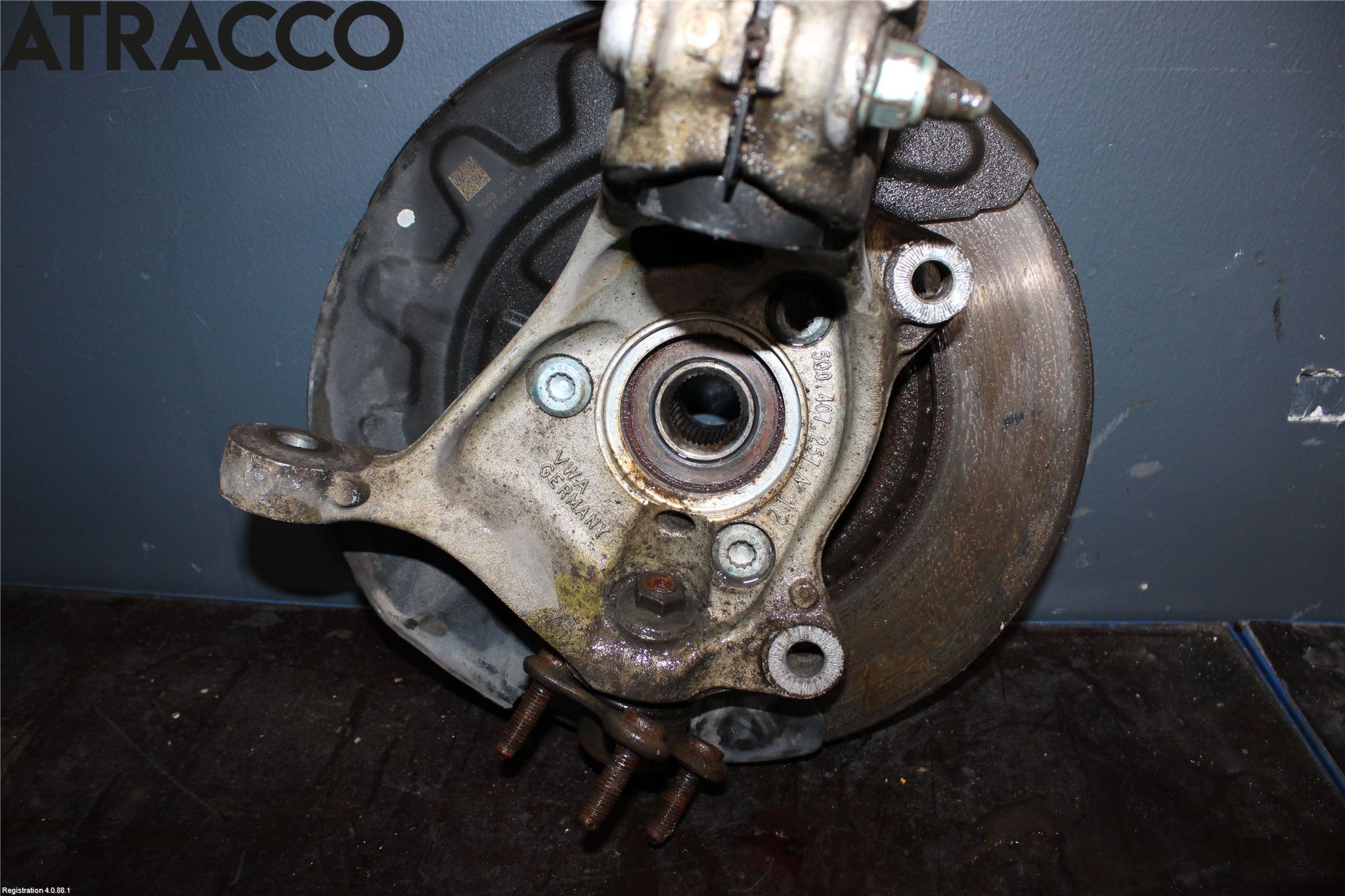 Volkswagen VW PASSAT 15-19 Fjäderben Fram Höger