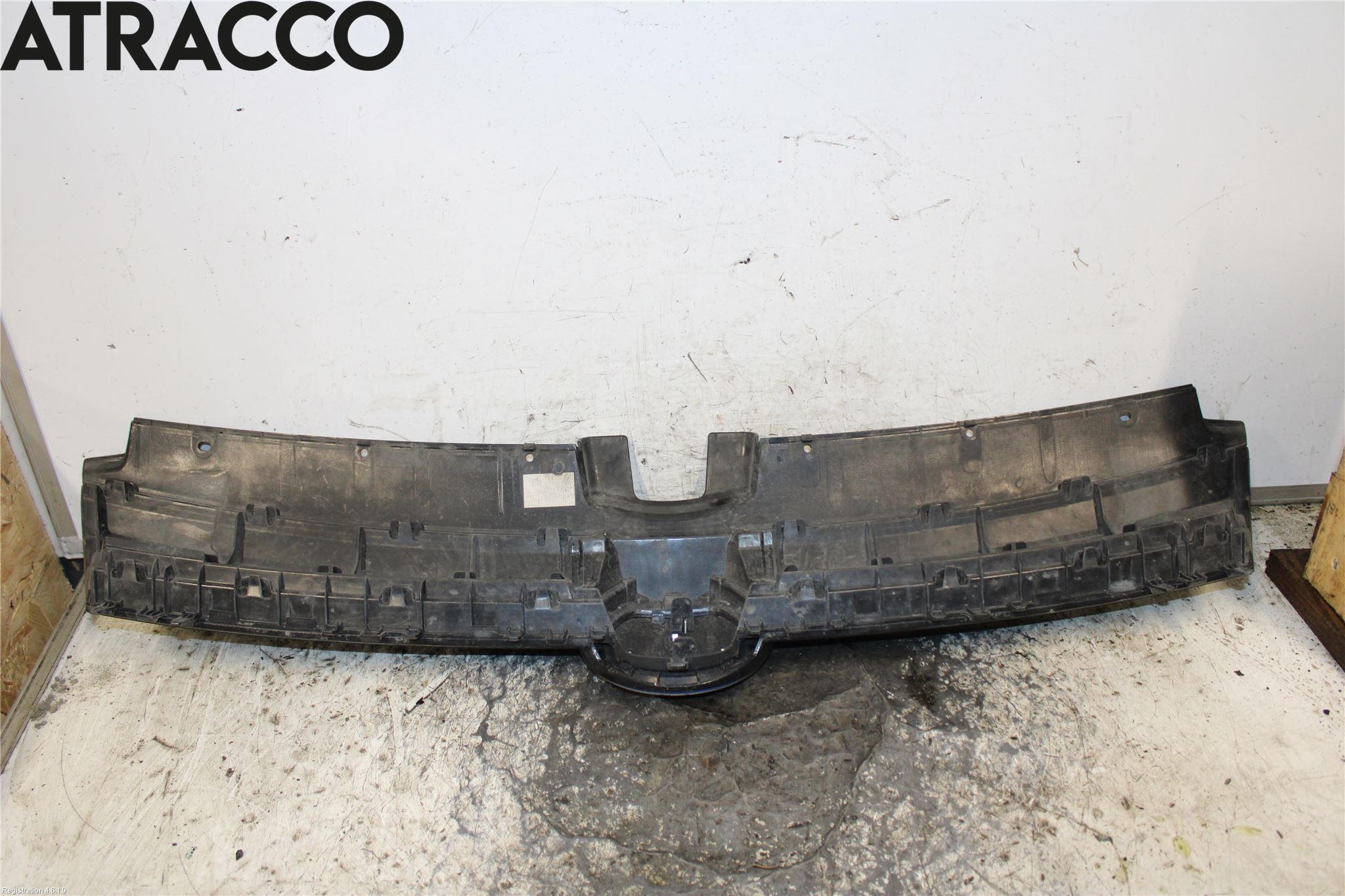 Volkswagen VW GOLF / E-GOLF VII 13-20 Grill Komp