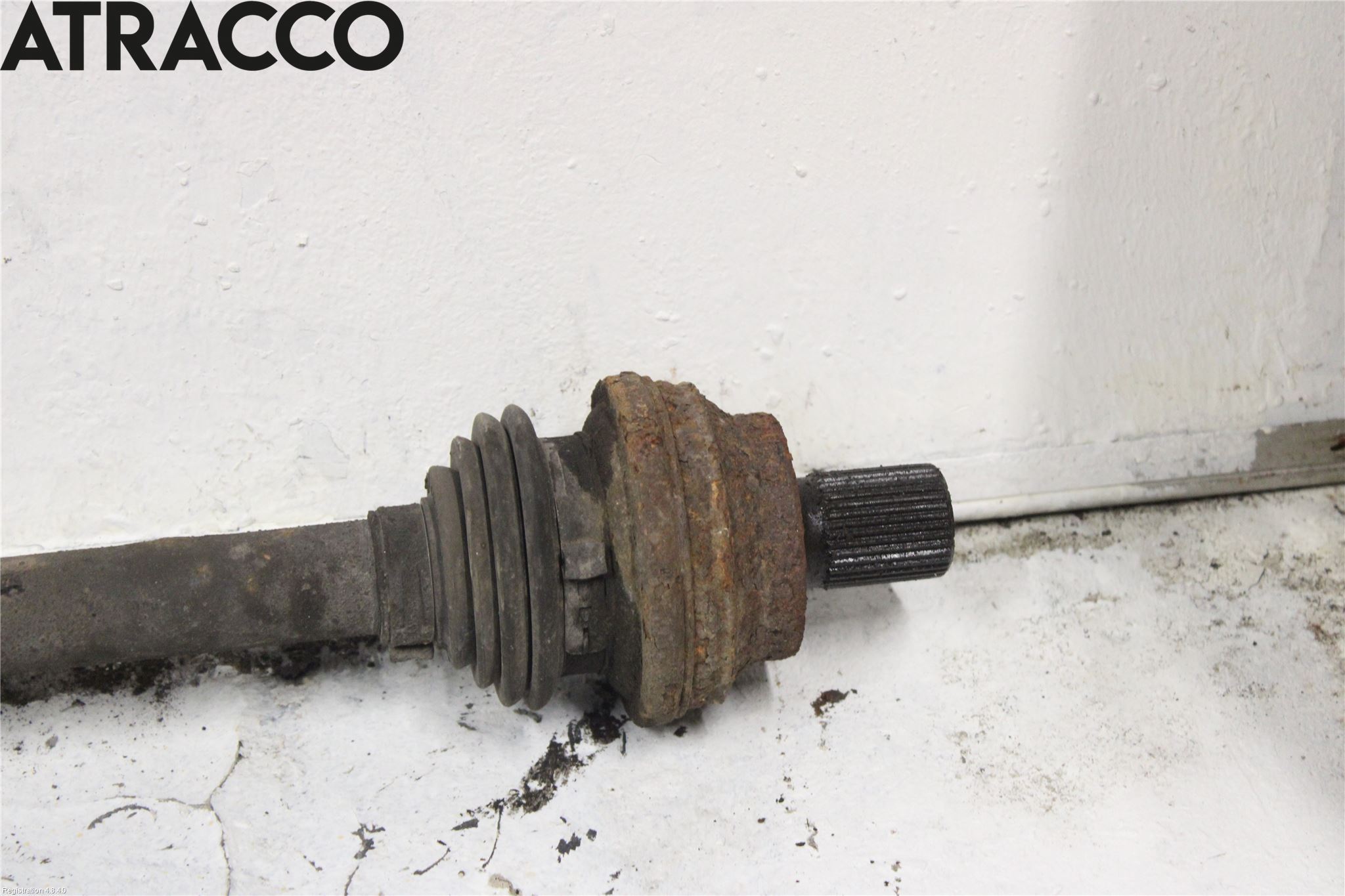 Volkswagen VW TIGUAN 07-16 Drivaxel Bak Vänster
