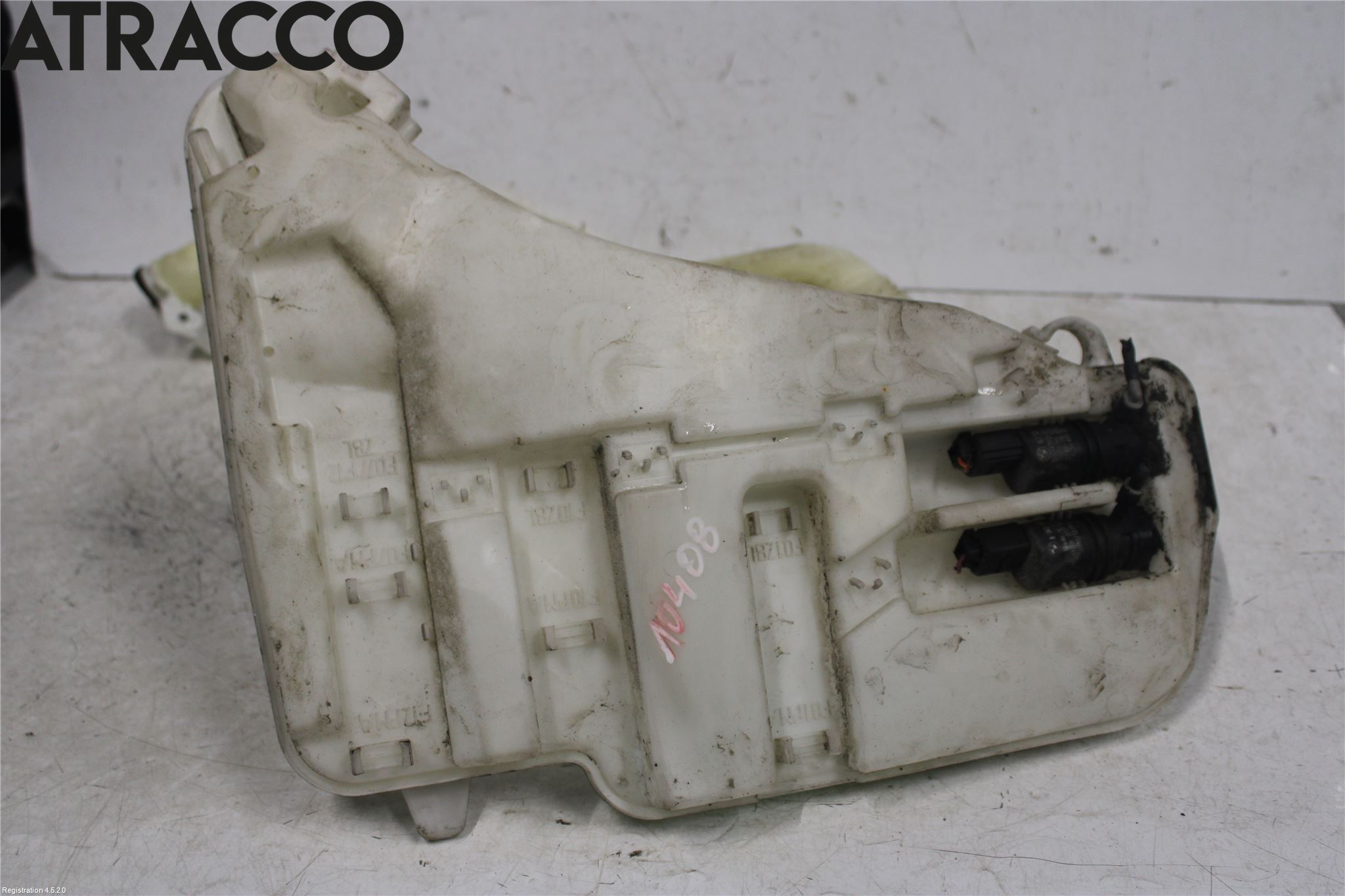 BMW 5 F10/F11/F18 09-17 Spolartank Vindruta