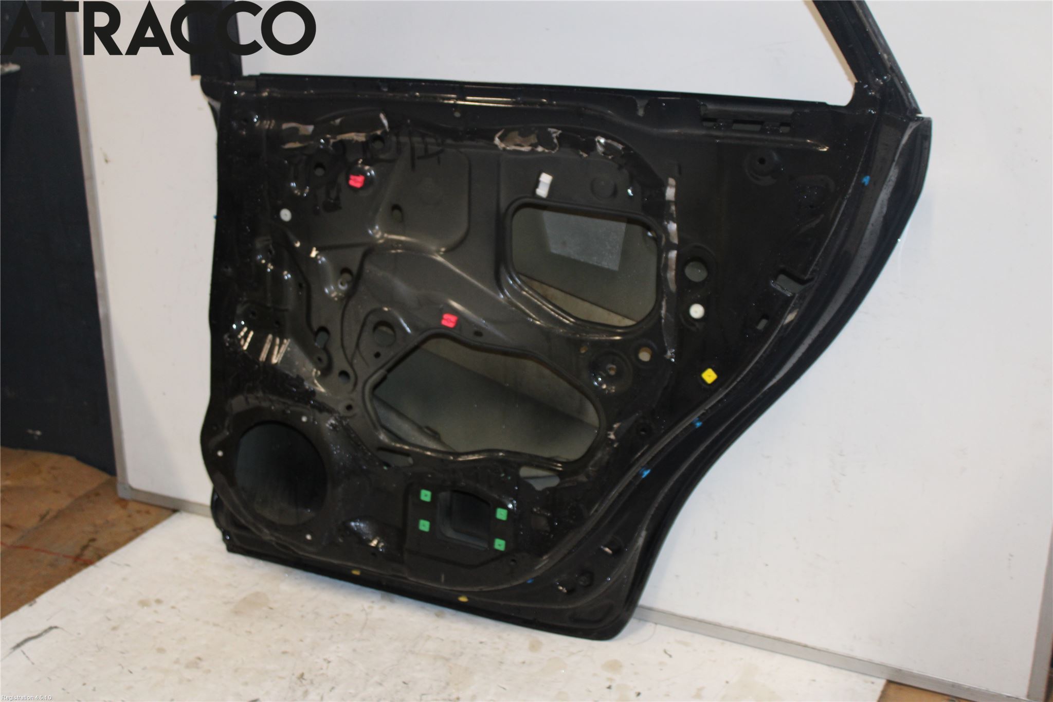 Toyota AVENSIS 09-15 Dörr Bak Höger