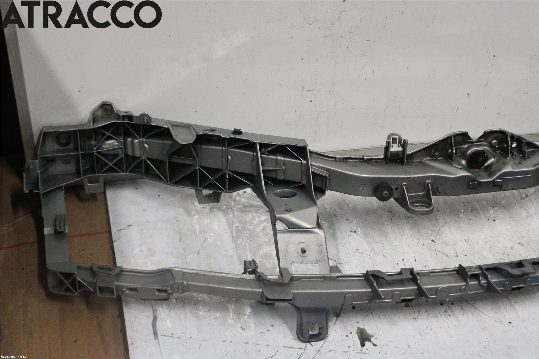 Ford FOCUS 08-11 Frontkorg