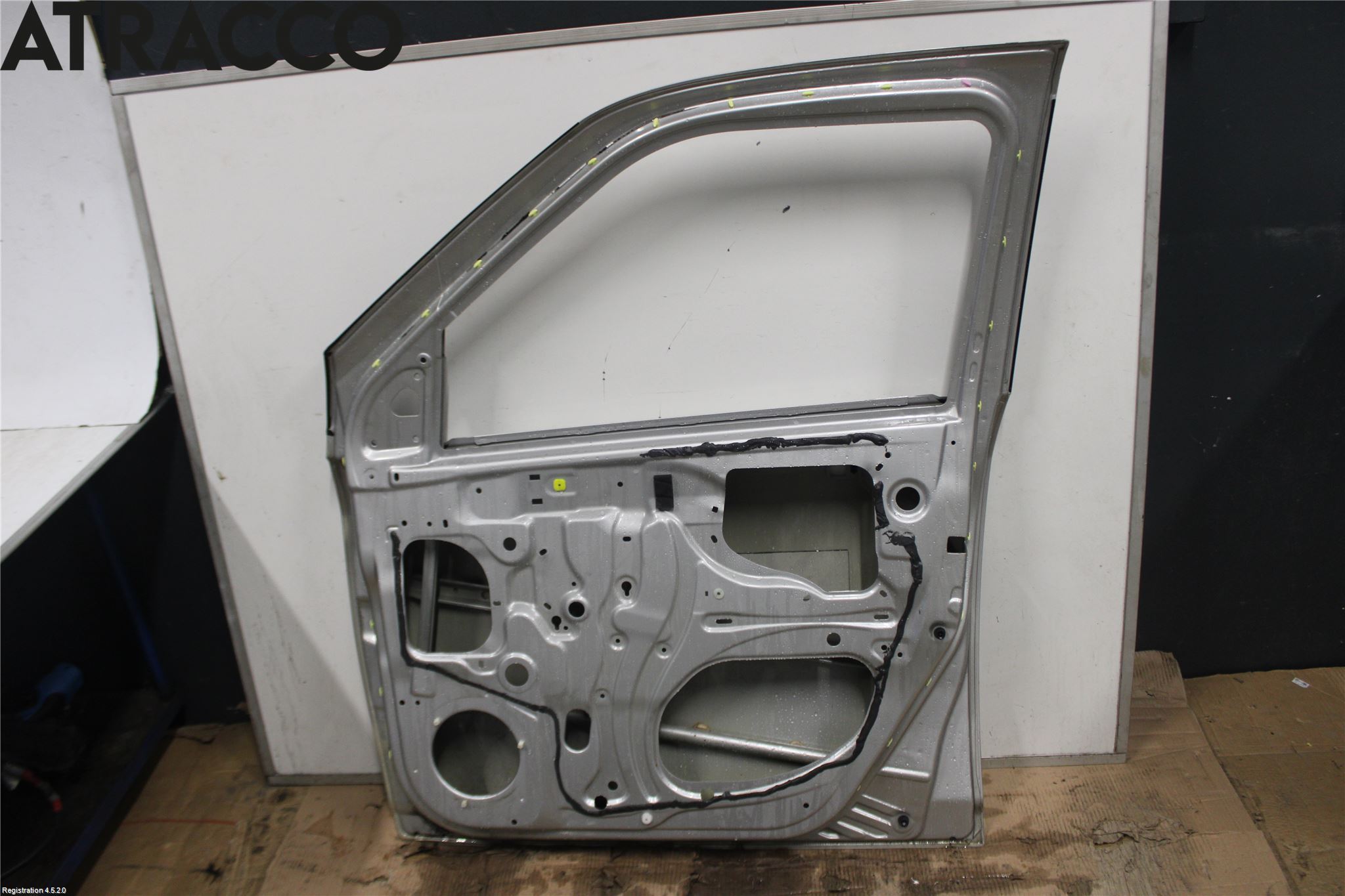 Suzuki SWIFT 05-10 Dörr Fram Höger