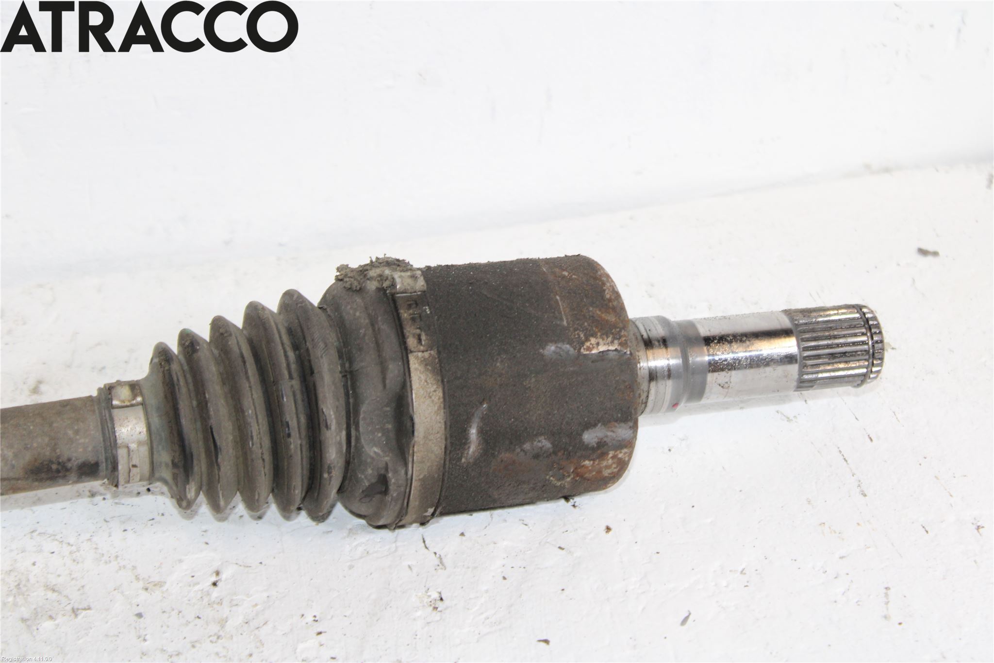 MG ZS EV 20- Drivaxel Fram Vänster