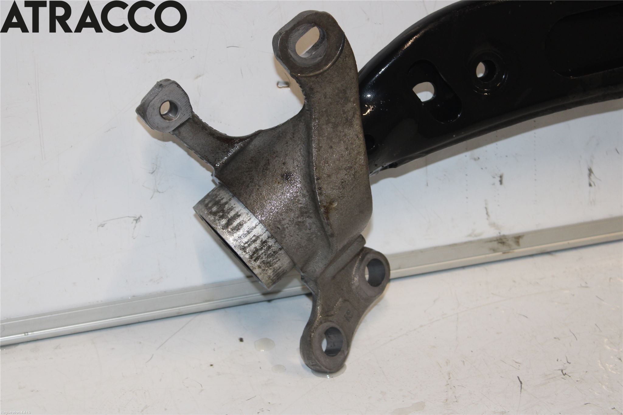 Mini ONE/COOPER 3DR F56 14-24 Bärarm Fram Undre Vä