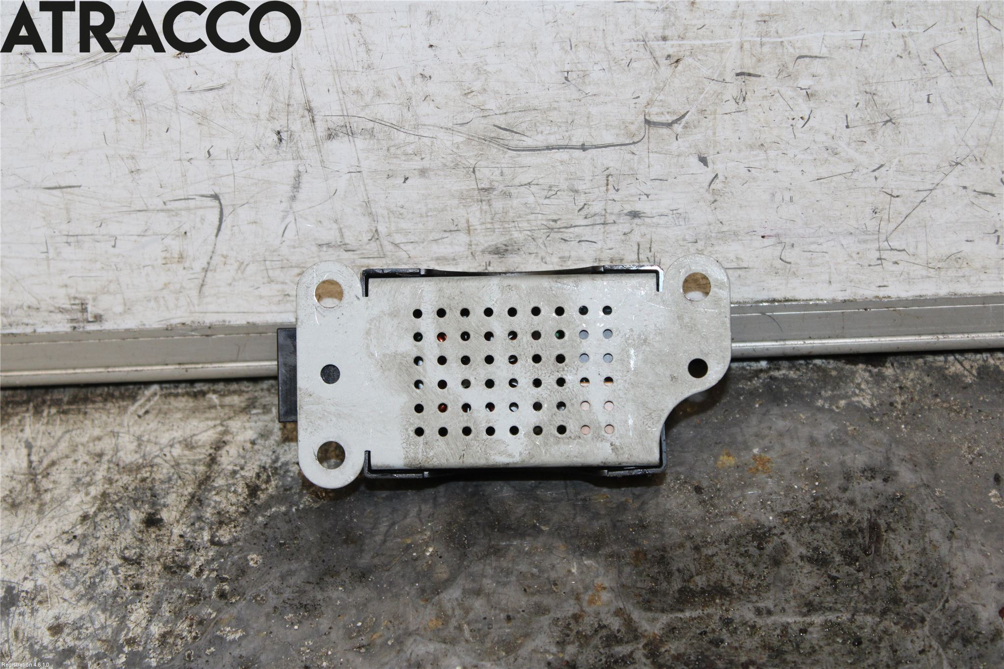 Volkswagen VW GOLF VI 09-13 Antennförstärkare
