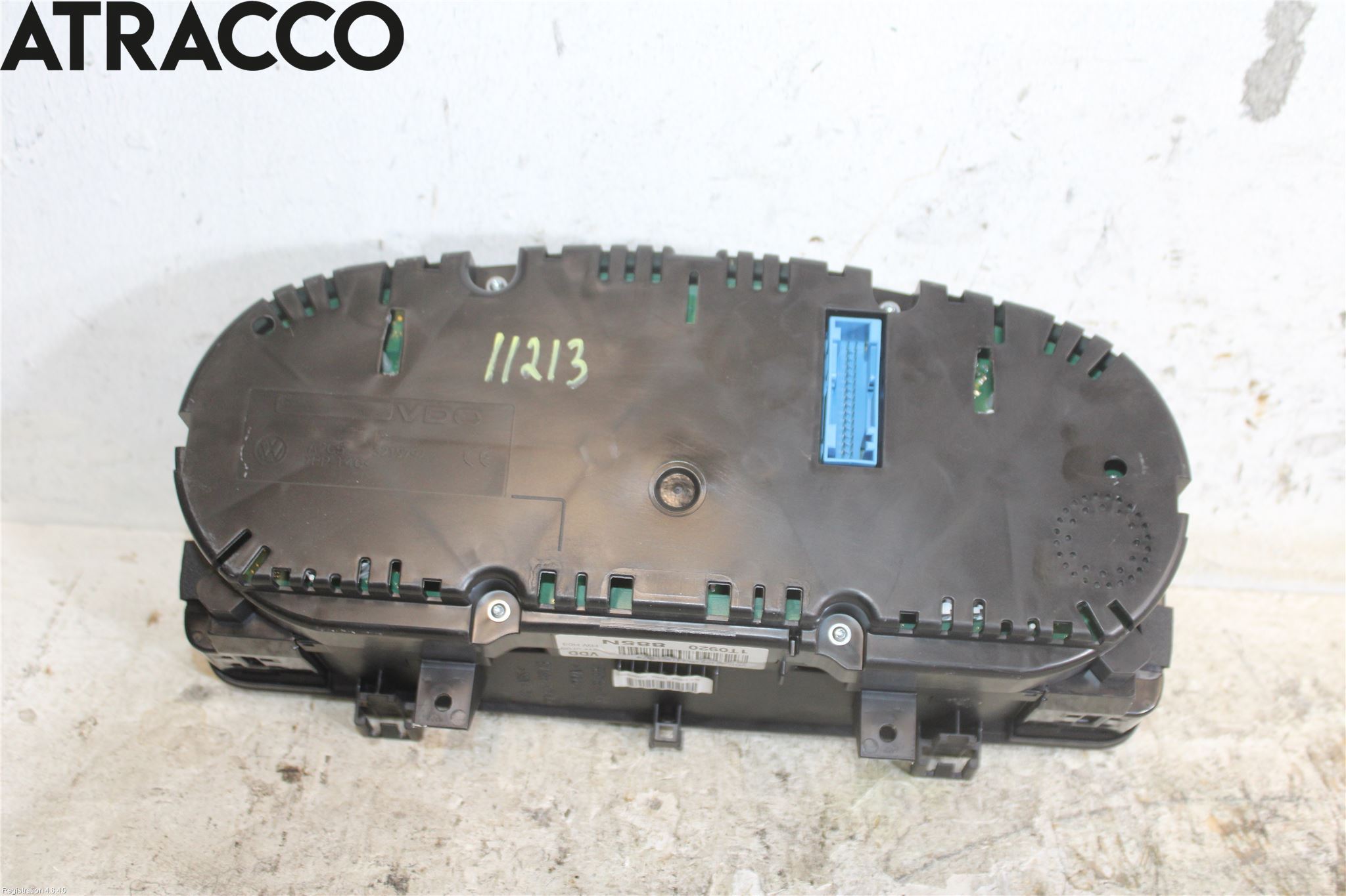 Volkswagen VW TOURAN 10-15 Instrument Komb