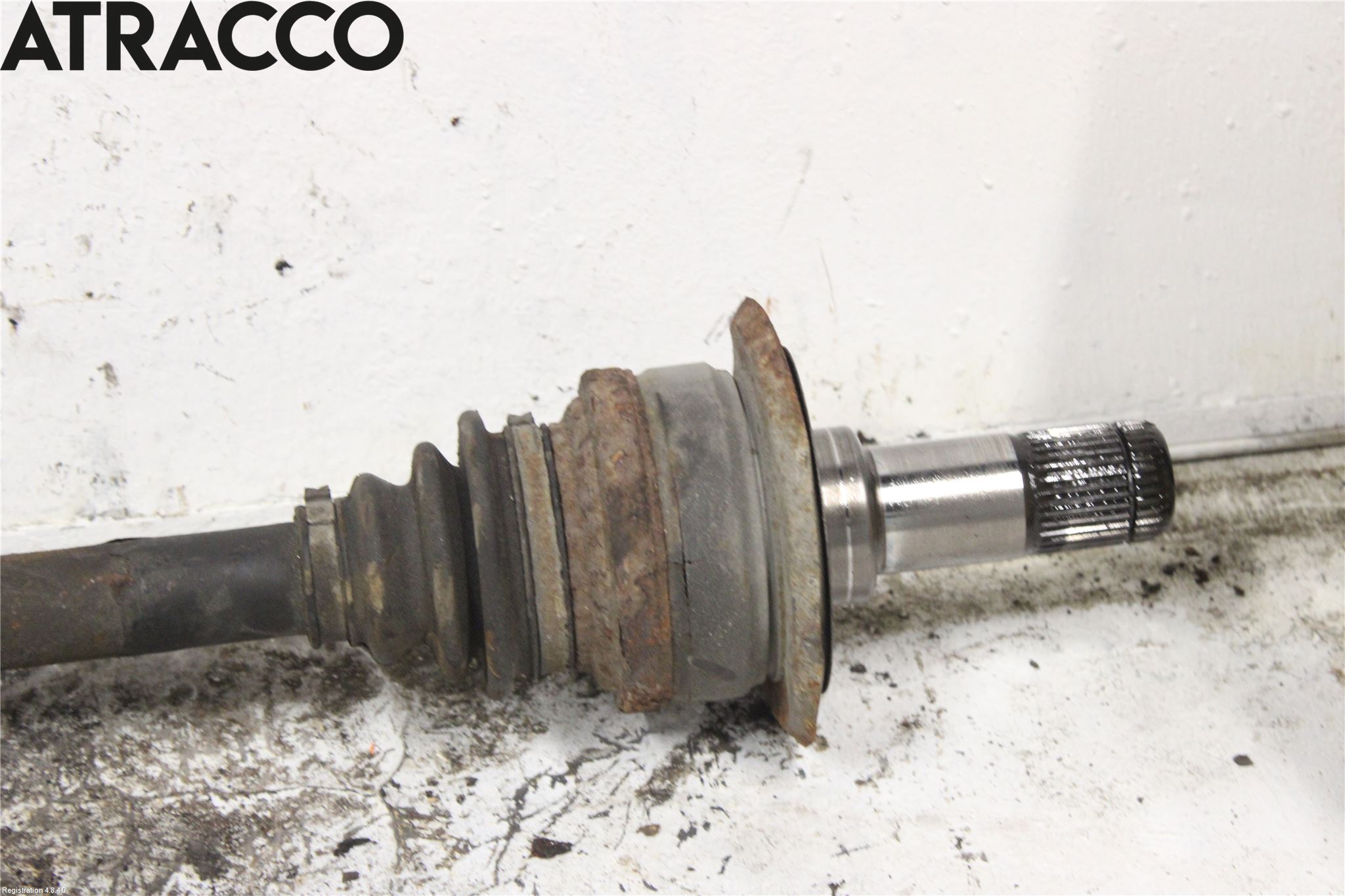 BMW 5 F10/F11/F18 09-17 Drivaxel Bak Höger