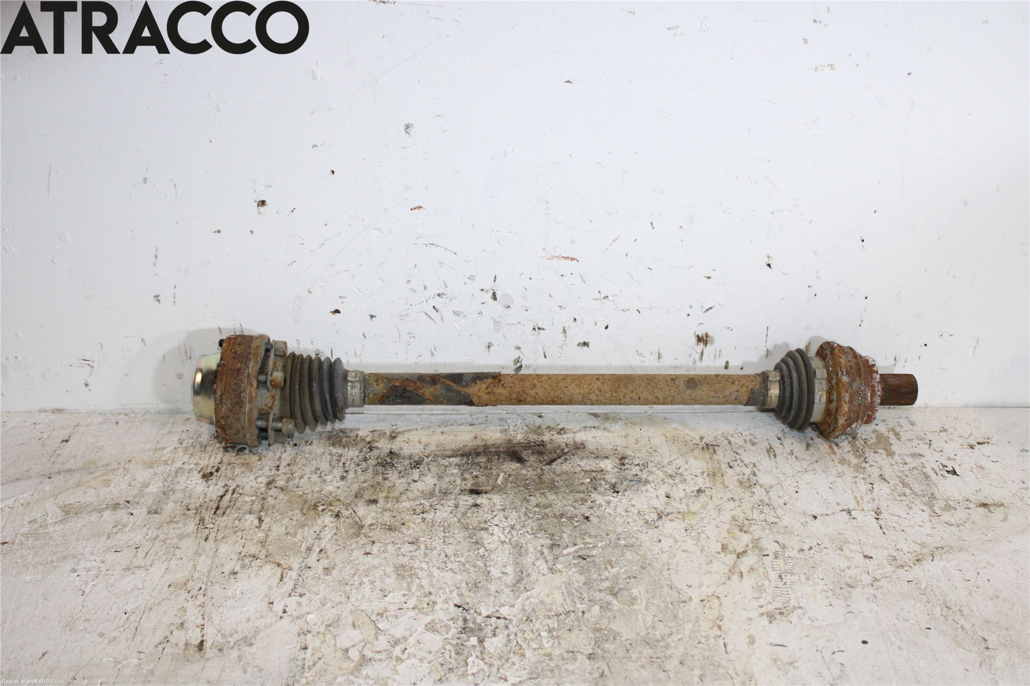 Skoda SUPERB 16-24 Drivaxel Bak Vänster