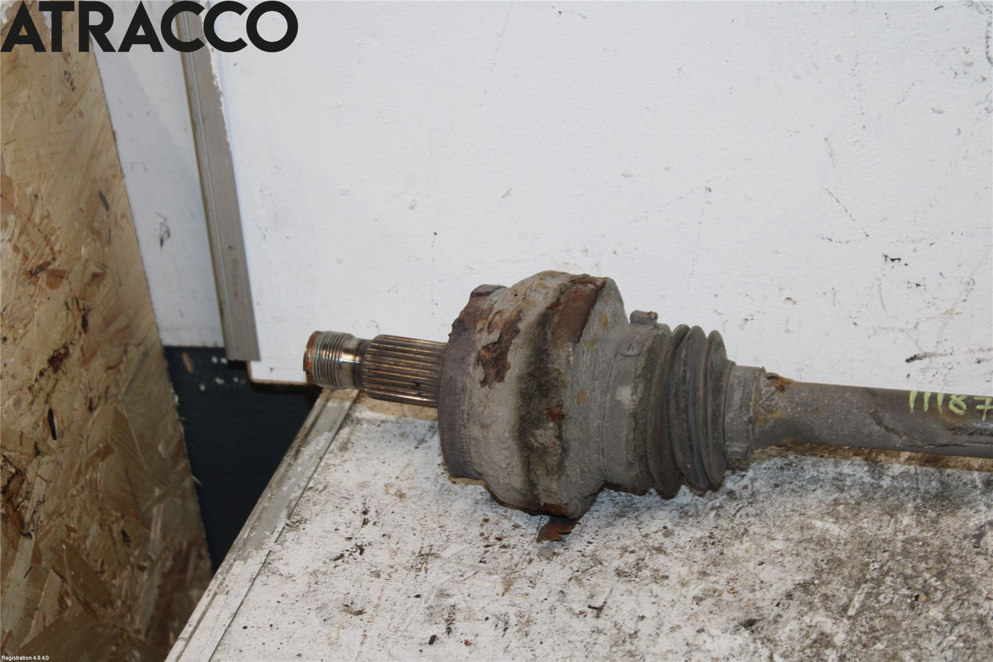 Mercedes-Benz MB C-KLASS (W204) 07-15 Drivaxel Bak Vänster