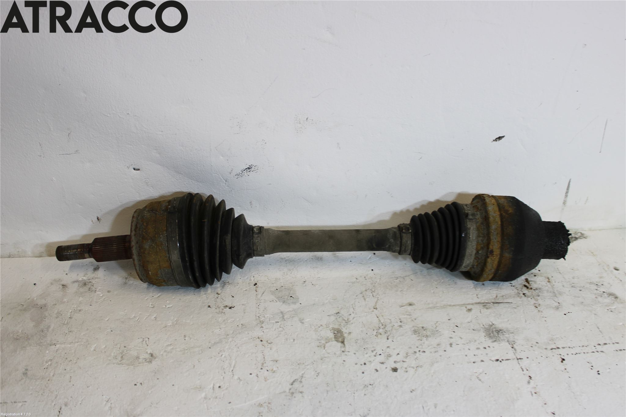 Volkswagen VW TRANSP/CARAVELLE (T5) 04-15 Drivaxel Fram Höger
