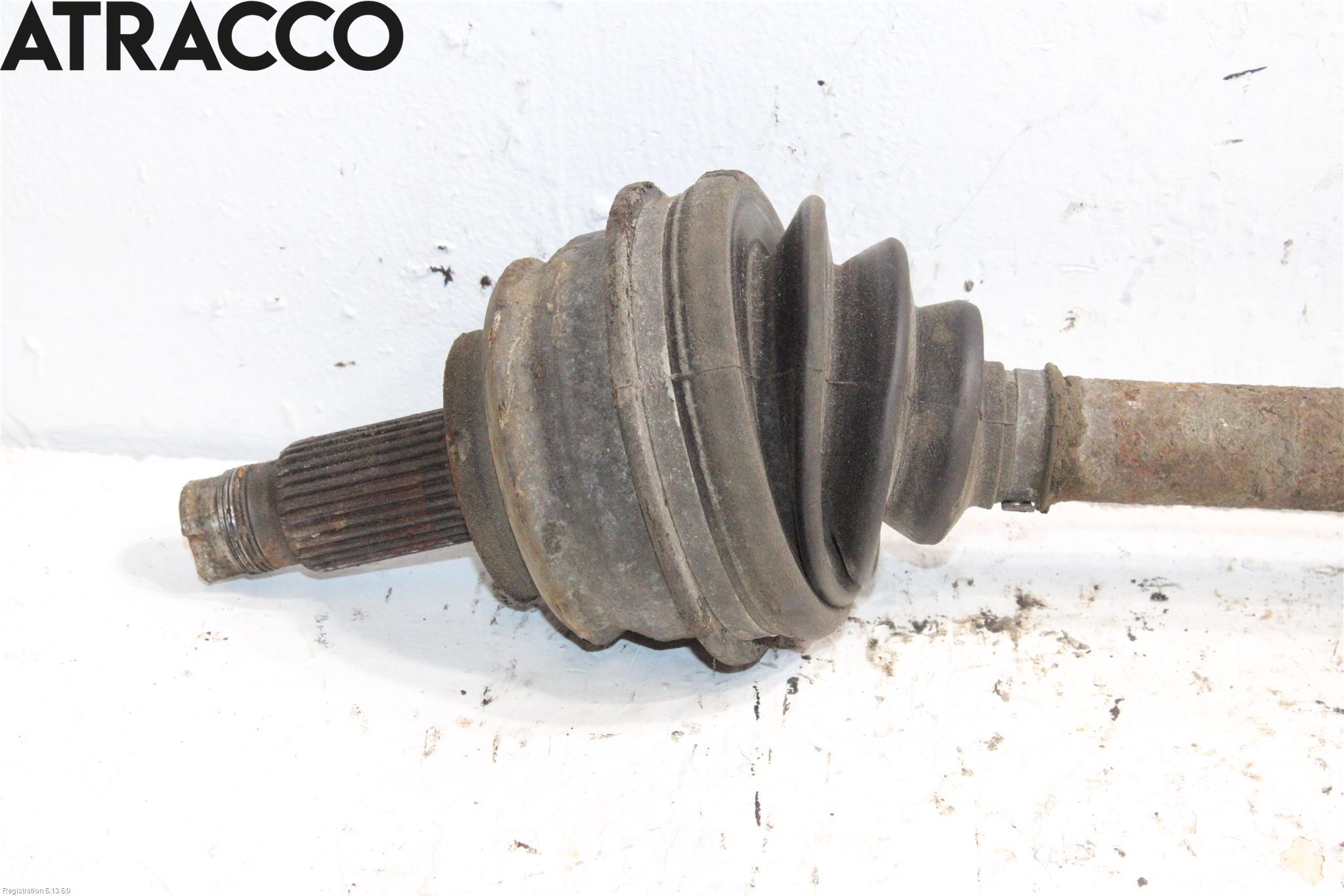 BMW X5 E53     99-06 Drivaxel Fram Höger