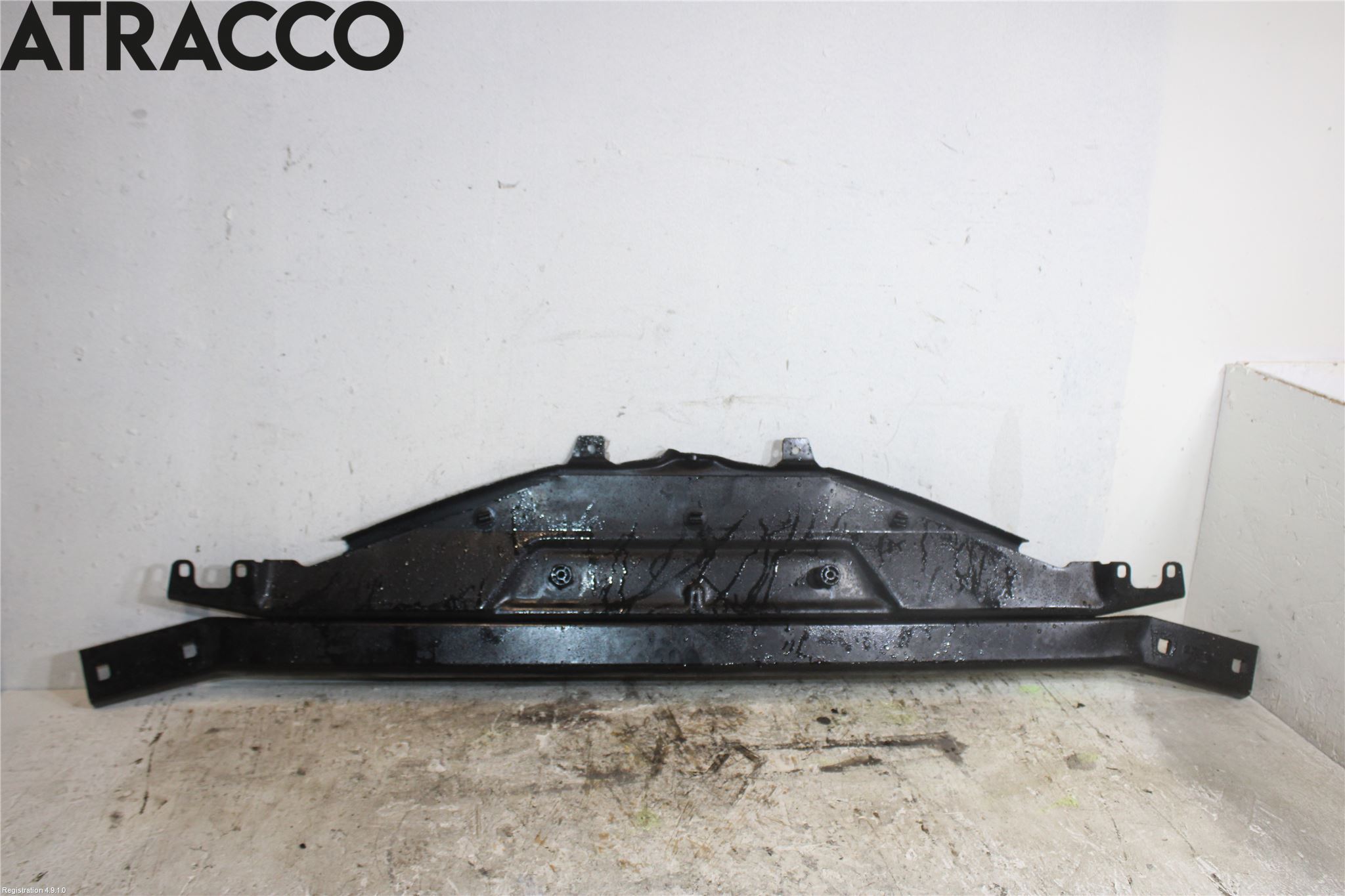 BMW 5 F10/F11/F18 09-17 Frontplåt