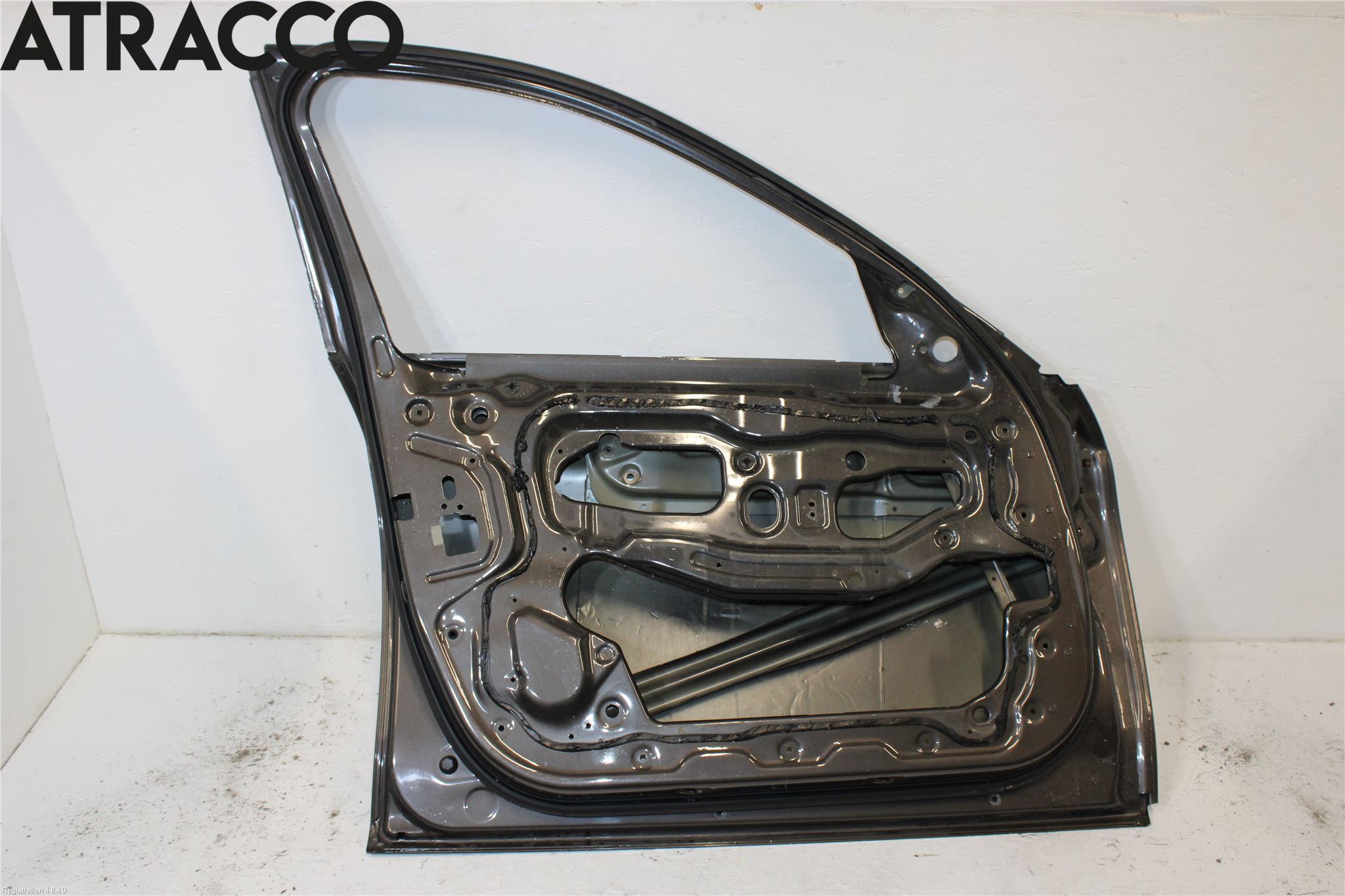 BMW 5 F10/F11/F18 09-17 Dörr Fram Vänster