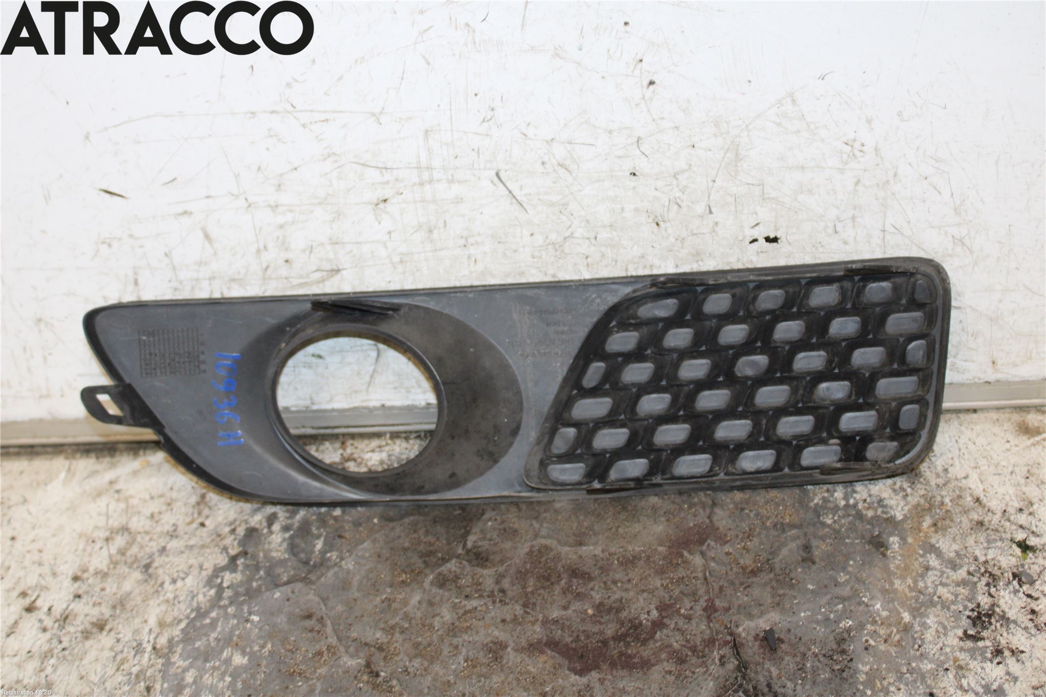Volvo V70 08-13 Dimljussarg Fram