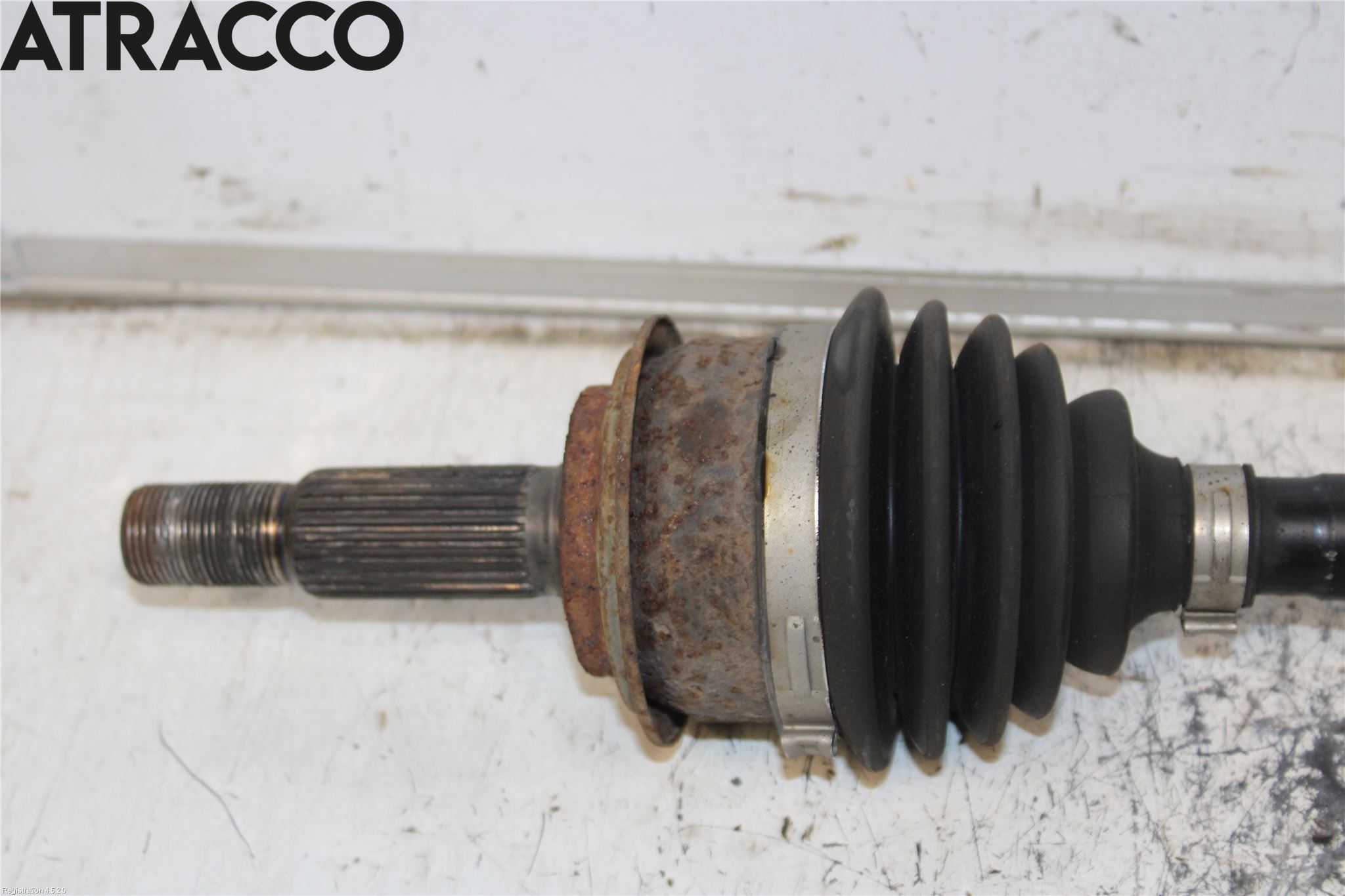 Toyota YARIS XP130 15-20 Drivaxel Fram Vänster