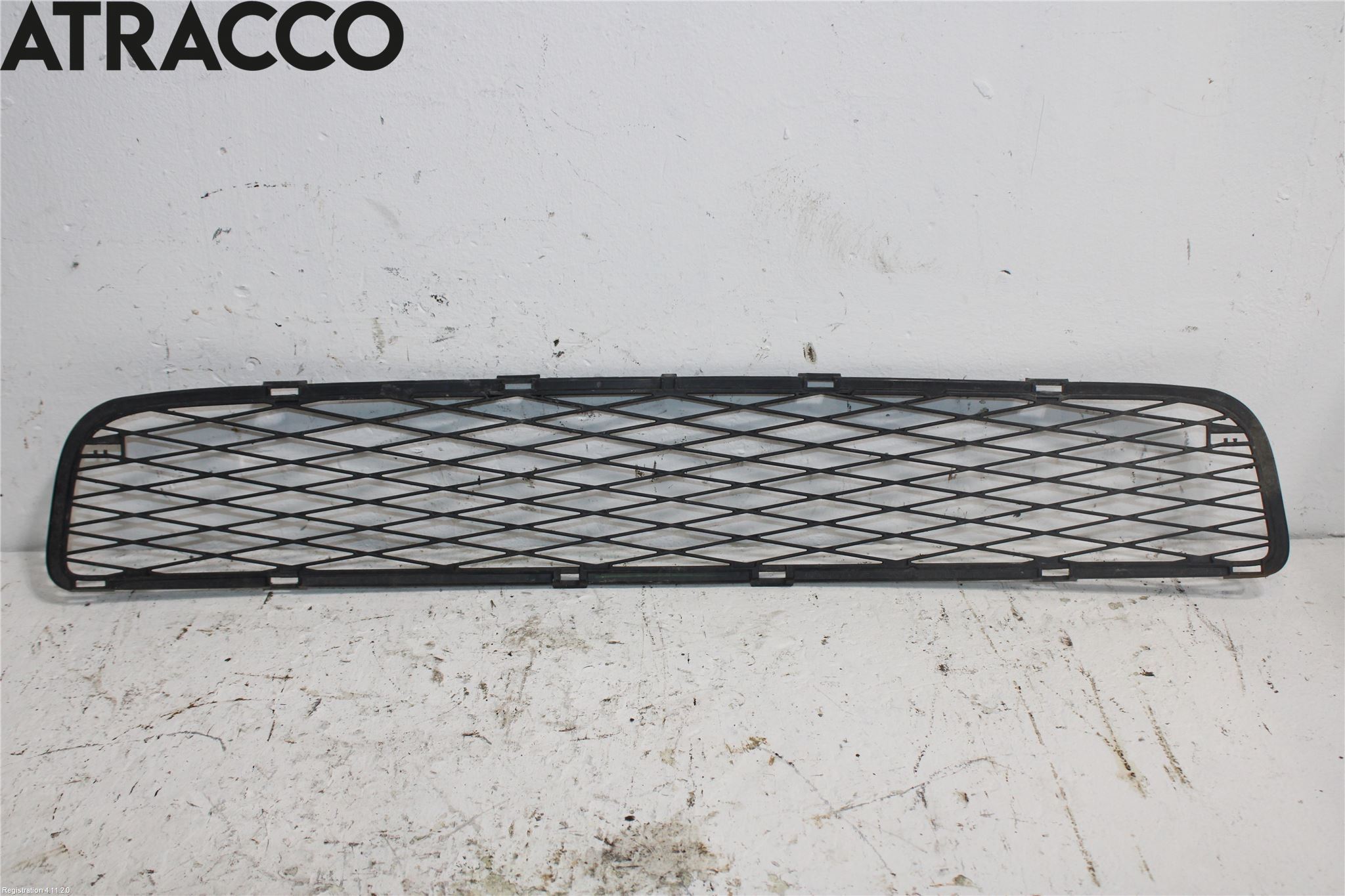 Toyota YARIS XP90 06-11 Grill-Galler