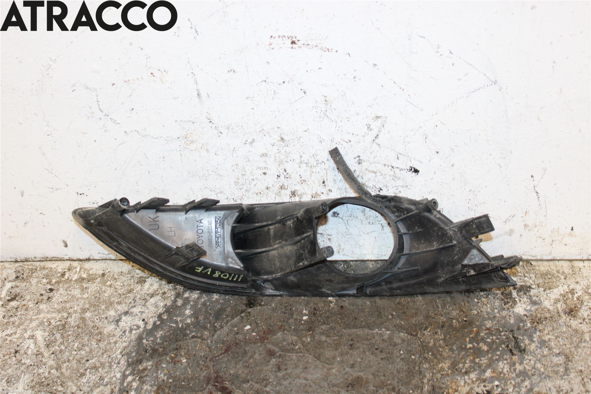 Toyota AURIS 10-12 Dimljussarg Fram