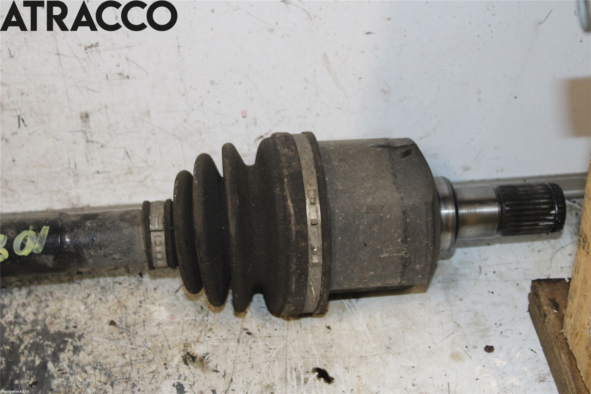 Hyundai i40 08-15 Drivaxel Fram Höger