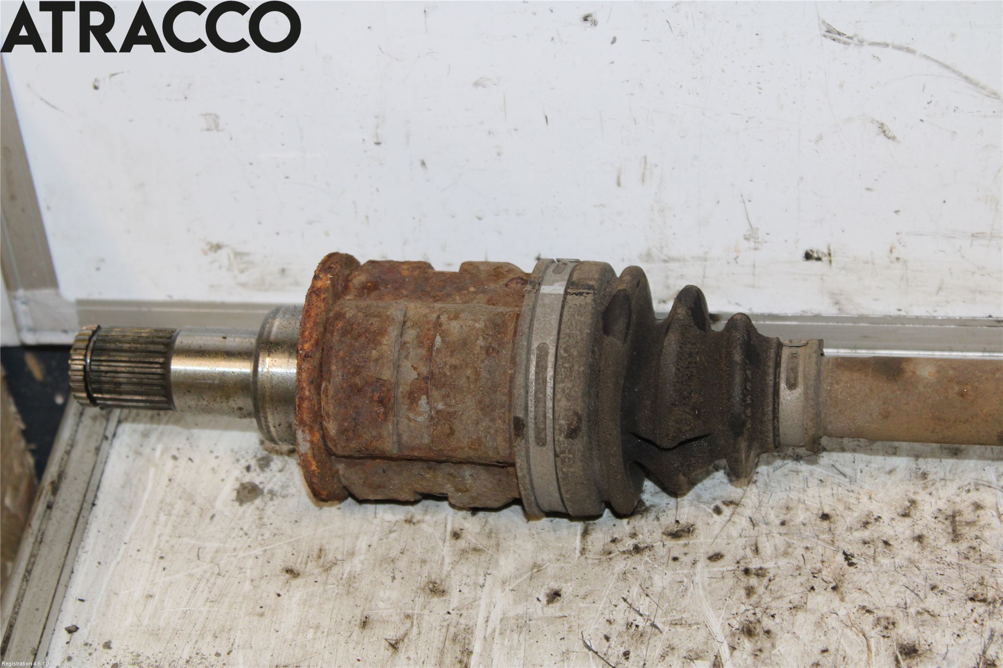 Toyota RAV4 19- Drivaxel Bak Höger