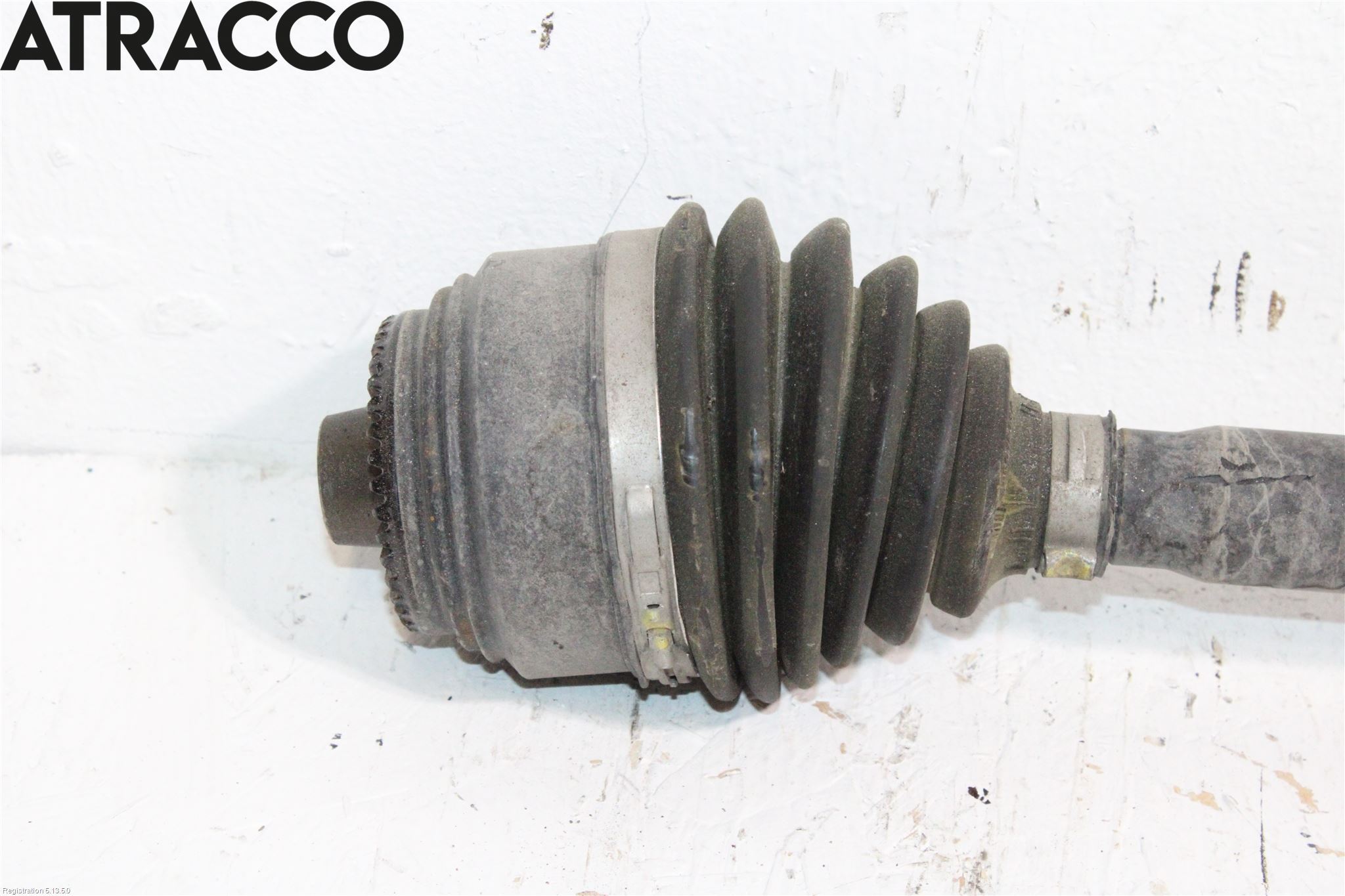 BMW iX I20 22- Drivaxel Fram Höger