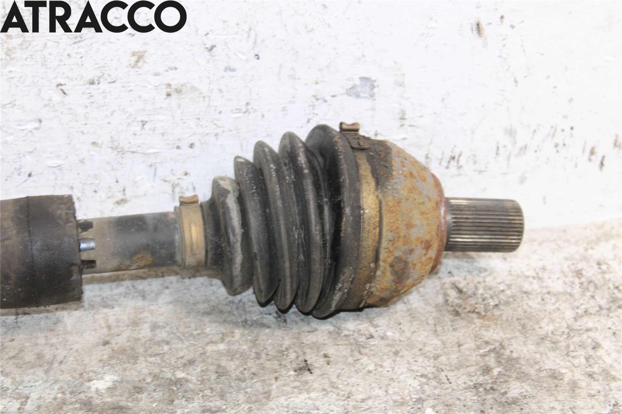 Volvo V60 14-18 Drivaxel Fram Vänster