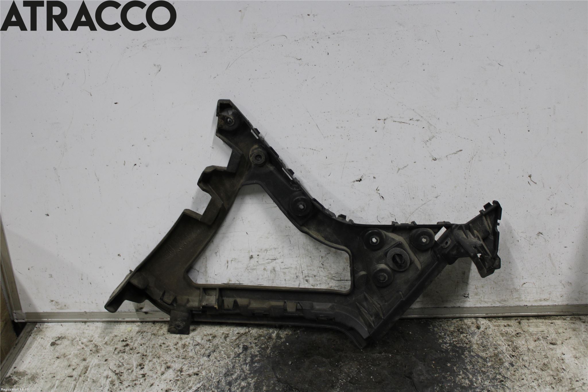 Ford TRANSIT/TOURNEO CONNECT 13-22 Stötfångardel Bak Hö