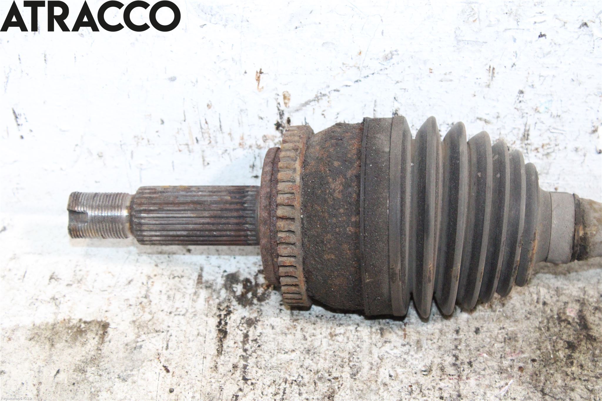 Hyundai i40 08-15 Drivaxel Fram Vänster