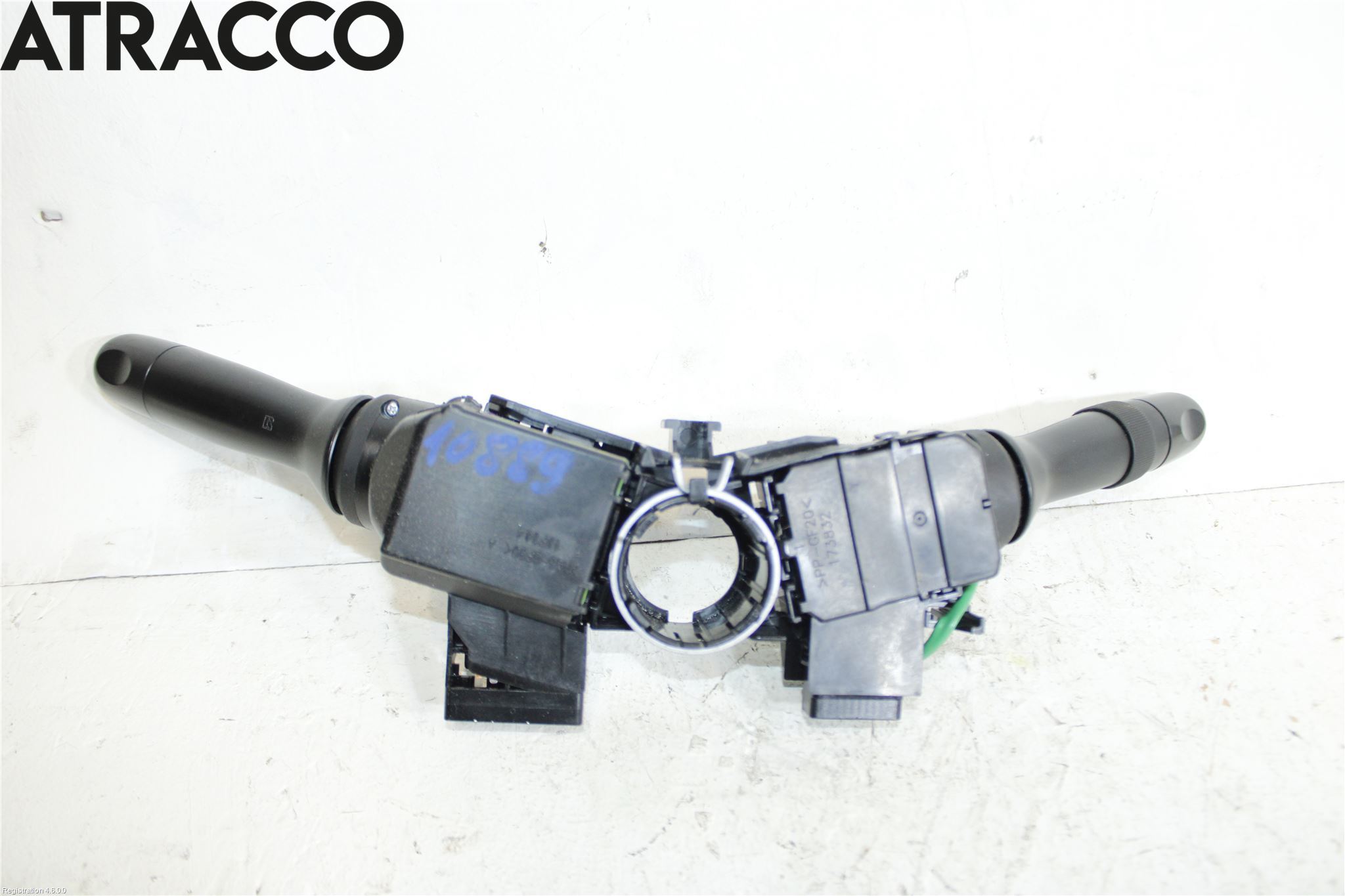 Toyota YARIS XP130 15-20 Spakcentral