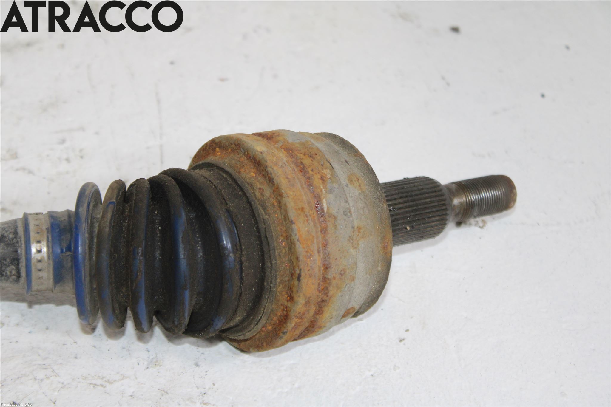 Volkswagen VW TRANSP/CARAVELLE (T5) 04-15 Drivaxel Bak Höger