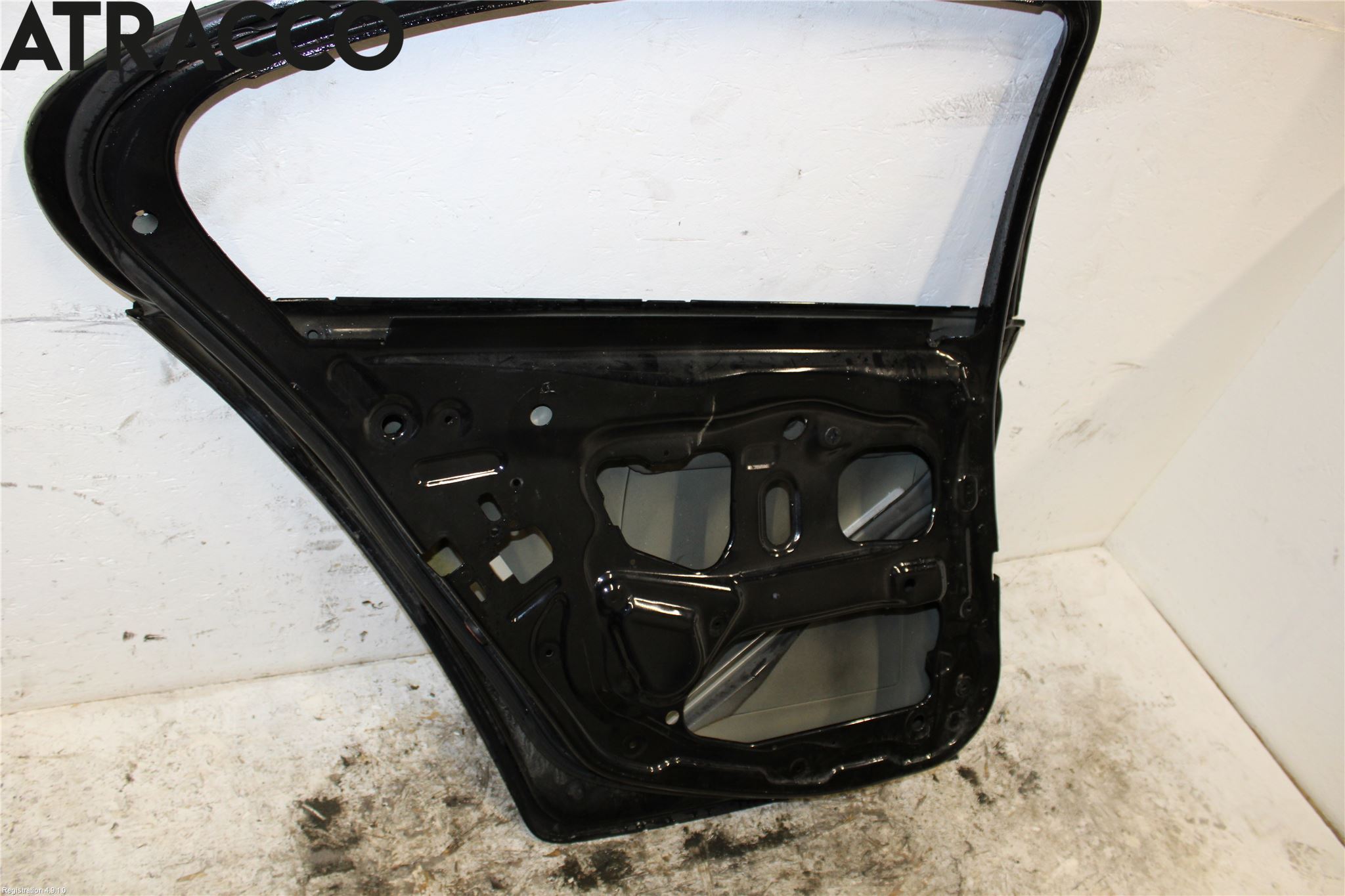 BMW 5 F10/F11/F18 09-17 Dörr Bak Vänster