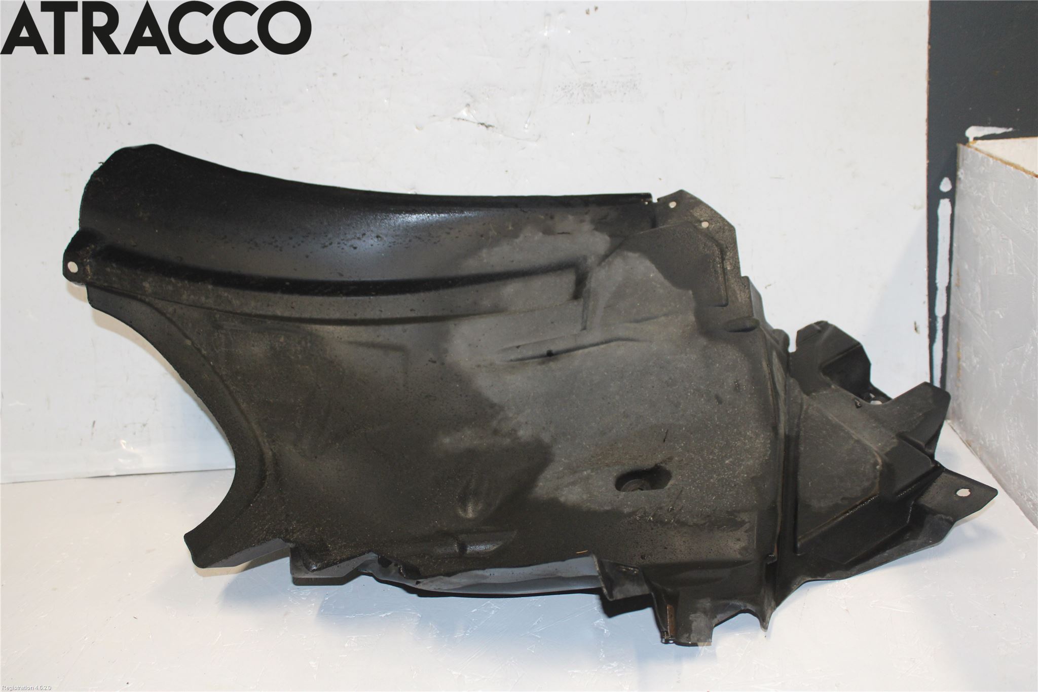 Mercedes-Benz MB E-KLASS (W212) 09-16 Skärm Inner