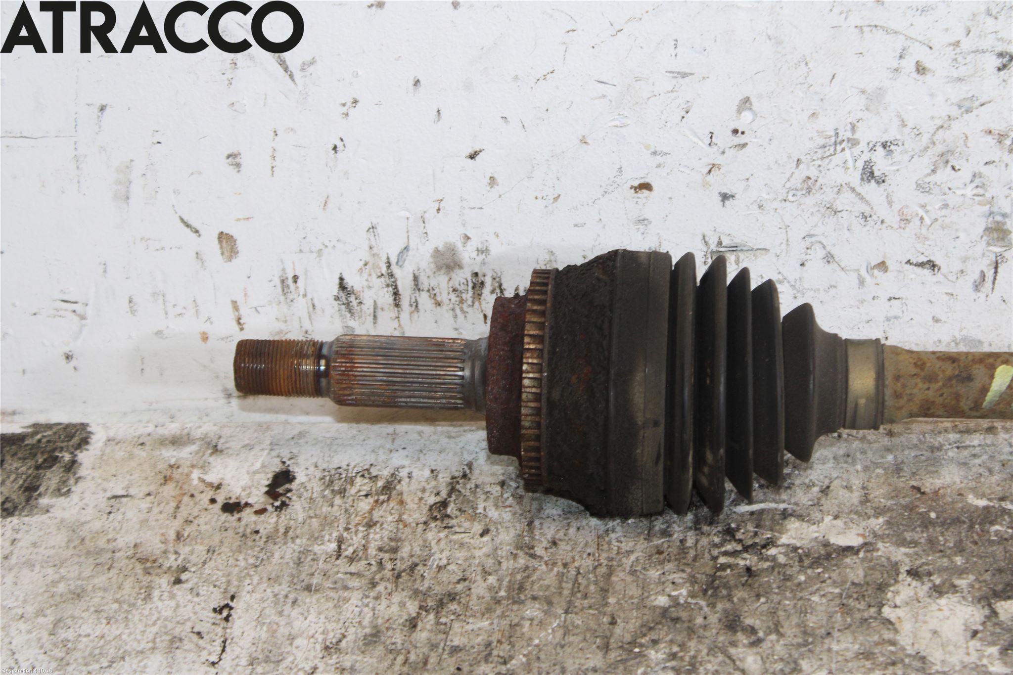 Toyota AVENSIS 03-06 Drivaxel Fram Vänster