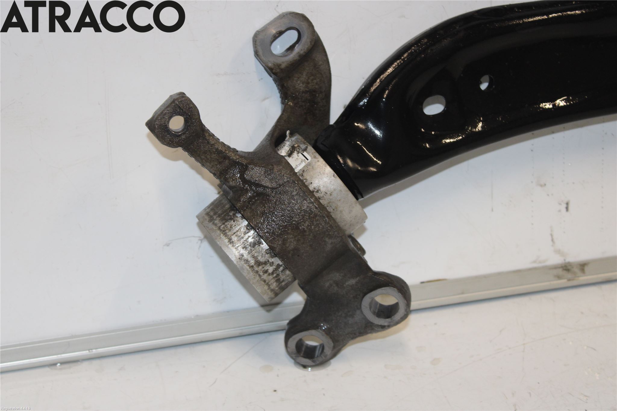 Mini ONE/COOPER 3DR F56 14-24 Bärarm Fram Undre Hö
