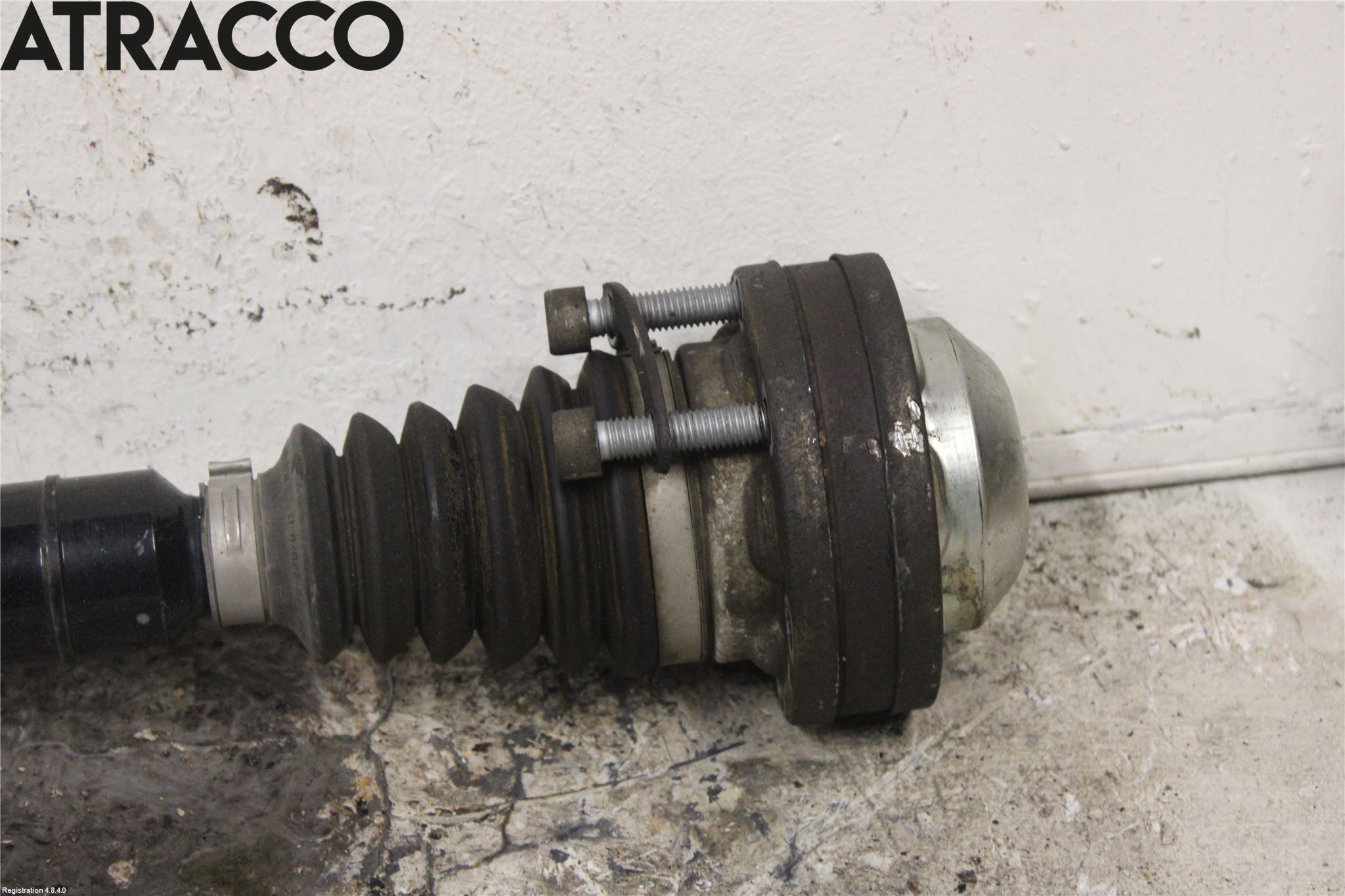 Skoda YETI Drivaxel Fram Höger
