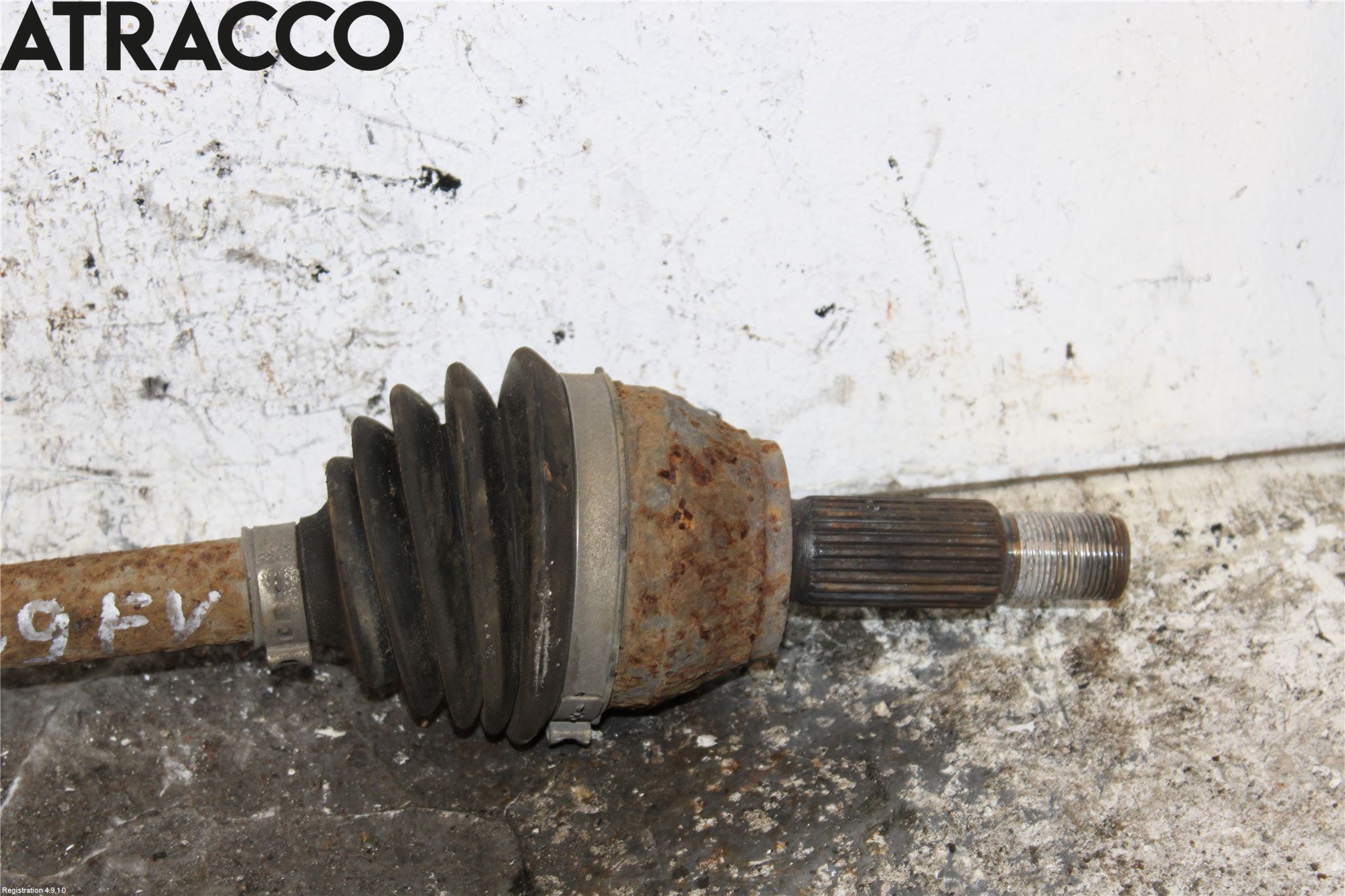 Ford FIESTA 13-17 Drivaxel Fram Vänster