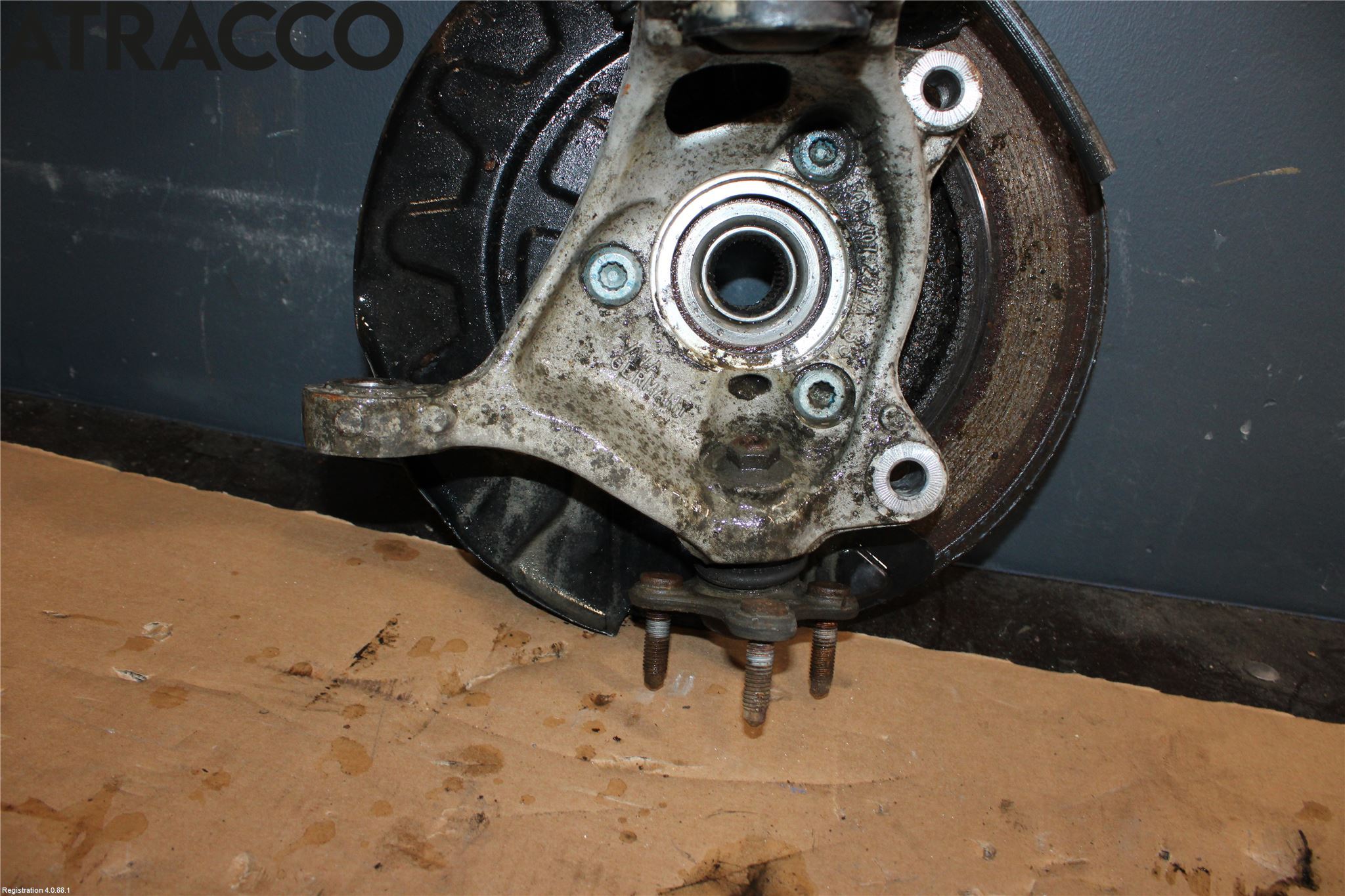 Skoda ROOMSTER Fjäderben Fram Vänster