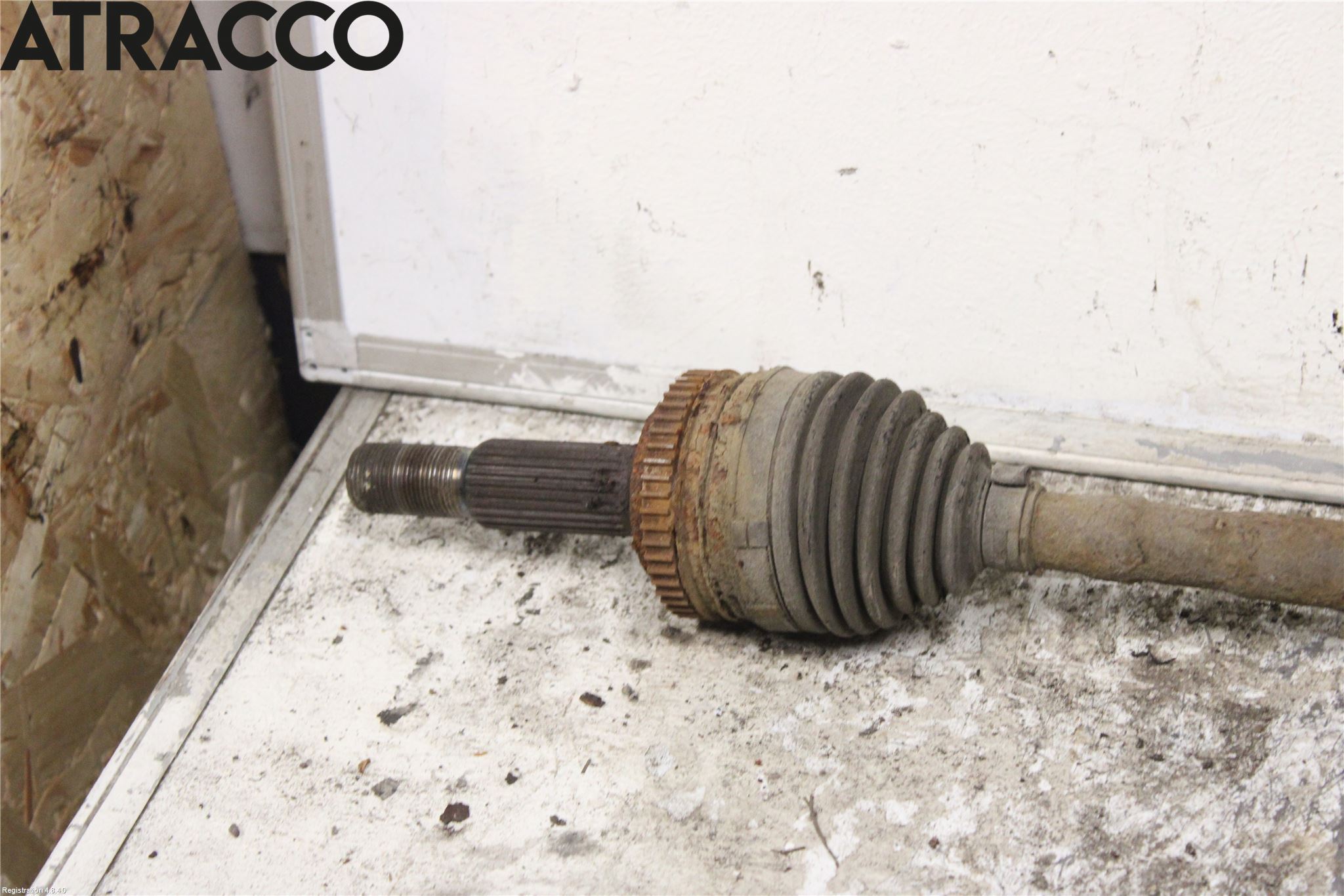Toyota URBAN CRUISER Drivaxel Bak Vänster
